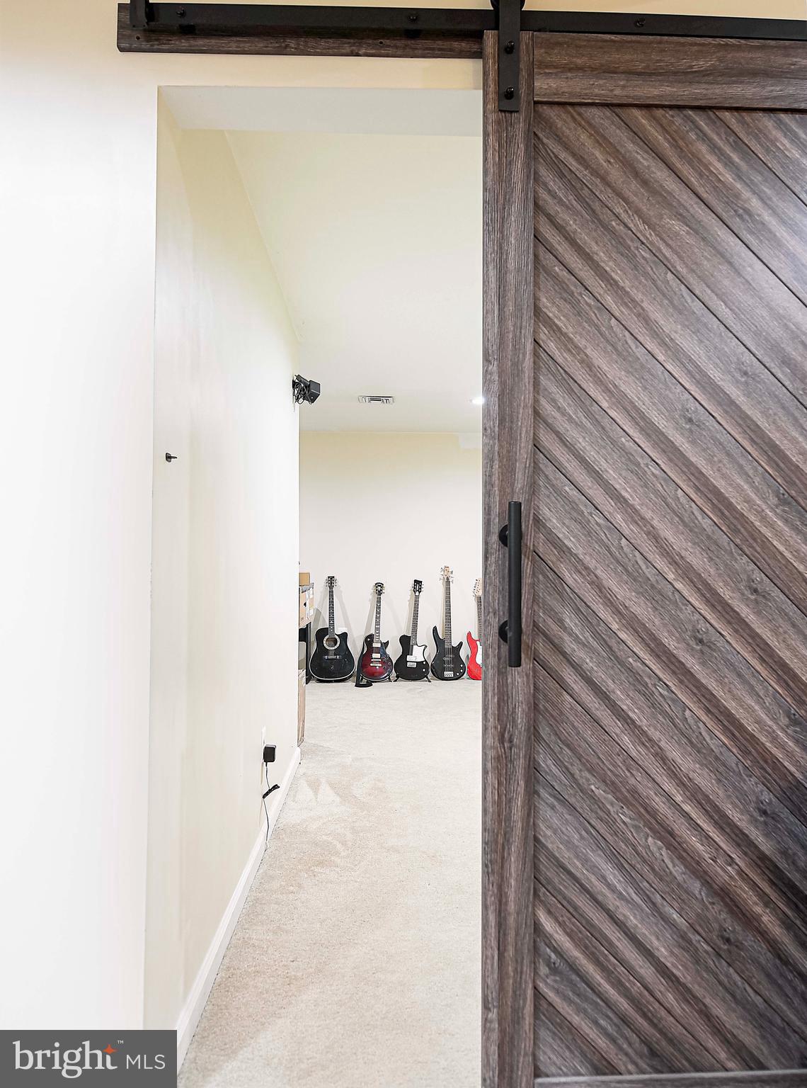 MOORES MEADOWS - Residential