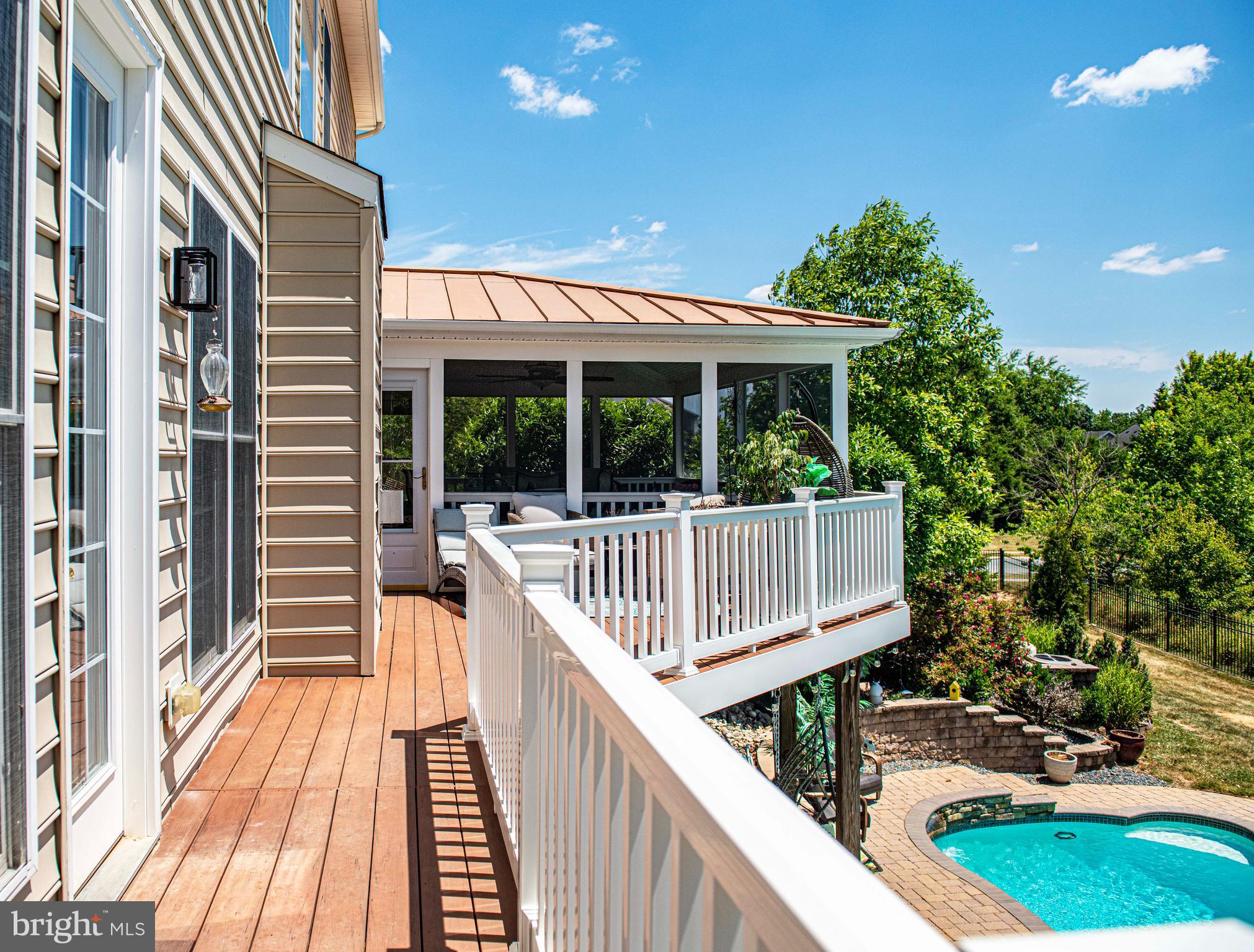 MOORES MEADOWS - Residential