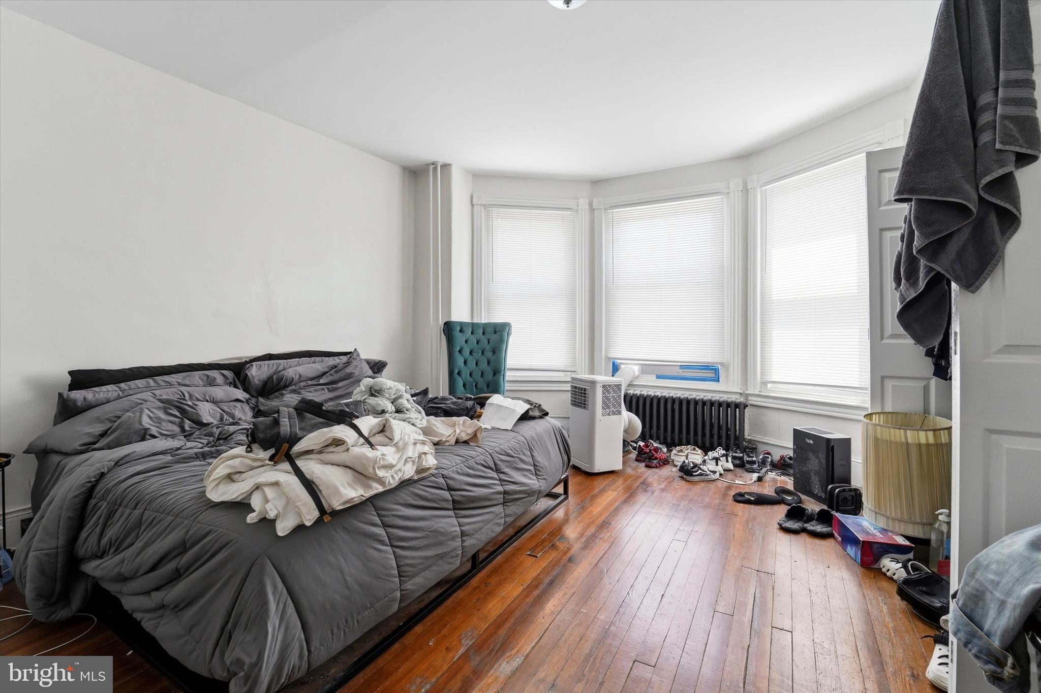 31 W ROCKLAND STREET