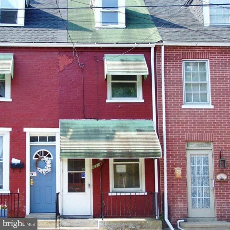 Cute little home with 2 bedrooms, 1 full bath, within walking distance to Downtown Lancaster shopping and restaurants. Fenced in backyard. Needs TLC. GREAT POTENTIAL. FHA Insured escrow/repair escrow $1100.00. Buyer pays both transfer taxes. HUD home sold As Is. Case # 441-475352. Ask your agent for details and submit all offers @ www.hudhomestore.com.  See also www.MMREM.com for more details.