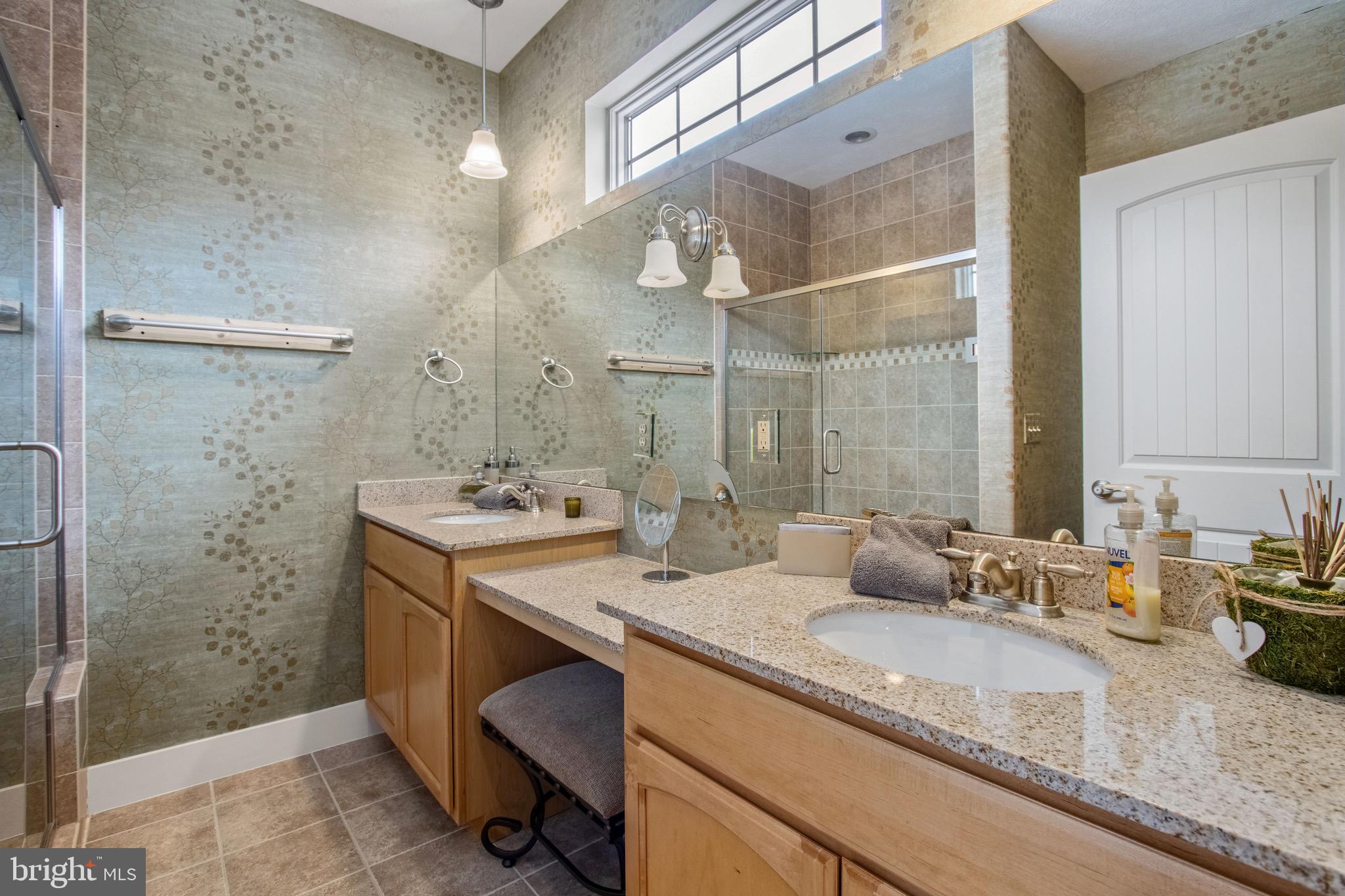 NORTHLAKE VILLAGE TOWNHOMES - Residential Lease