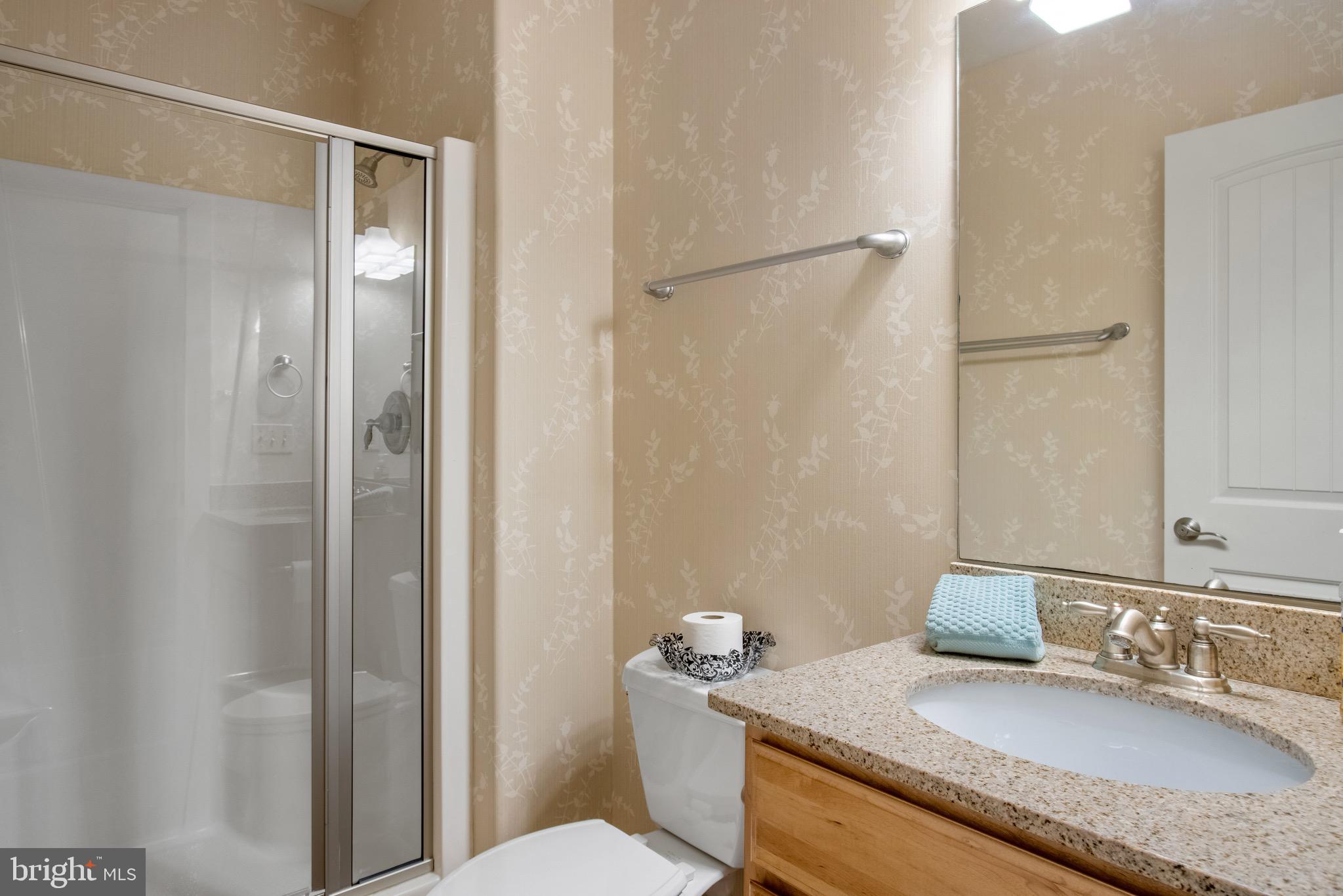 NORTHLAKE VILLAGE TOWNHOMES - Residential Lease