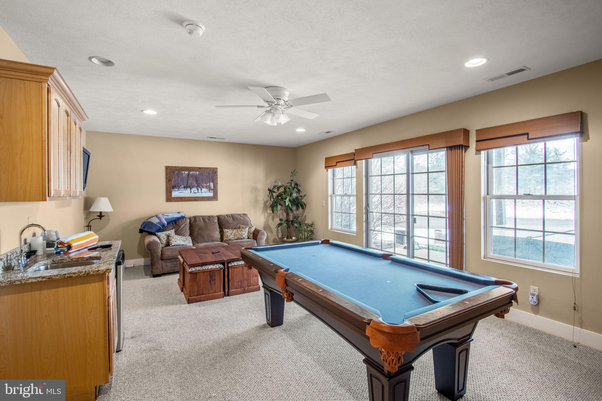 NORTHLAKE VILLAGE TOWNHOMES - Residential Lease