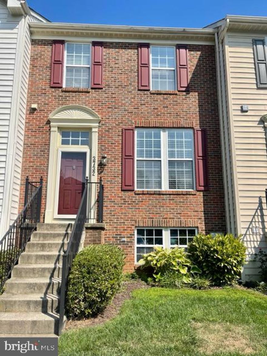 Beautiful brick-front remodeled townhouse with 2380 finished square footage. Charming rustic and farmhouse features throughout the house! Open floor plan. Bamboo flooring  throughout the main level.  The oversized kitchen island and quartz countertops comfortably gather guests. Stainless steel kitchen appliances, and a custom mini bar area. The living room includes a ceiling fan and built-in custom wall cabinets for extra displays and storage. French doors lead to the back deck and lower walk out level. The Master bedroom  has  9ft ceiling with custom wooden ceiling details and a ceiling fan. Extra bump out area in the master bedroom.  The master closet is custom-built. The Master bath has a separate soaking tub and separate shower. The lower level features a versatile Rec space with a full bath and 2 bonus rooms!  Huge Deck that backs to trees. 
Walkout lower level. Enjoy the Urbana Community Waterpark, tennis and basketball courts, and gyms.  Short  drive to exit 270 highway, 15-minute drive to downtown Frederick,.
Must See!!