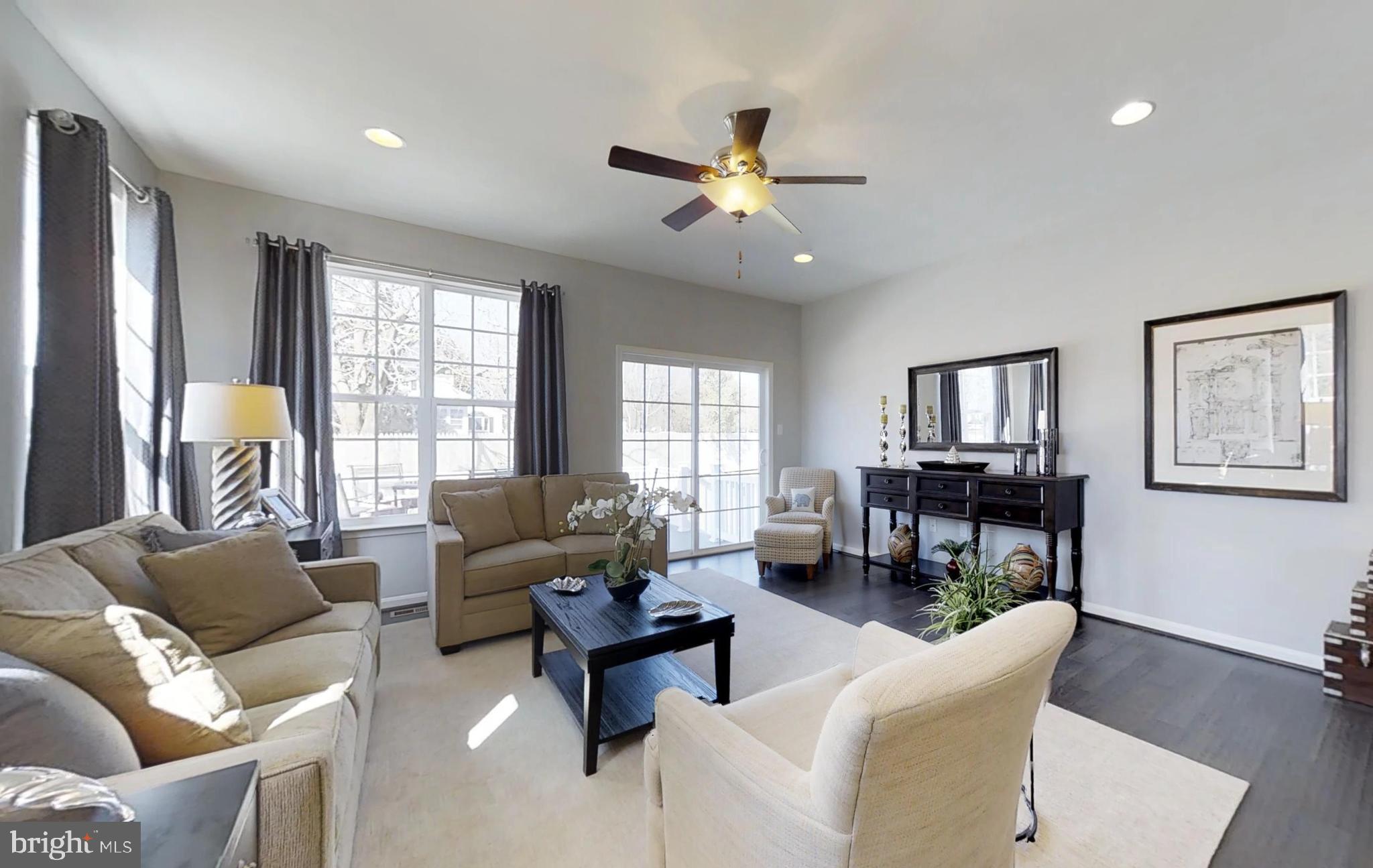 643 RESORT BOULEVARD