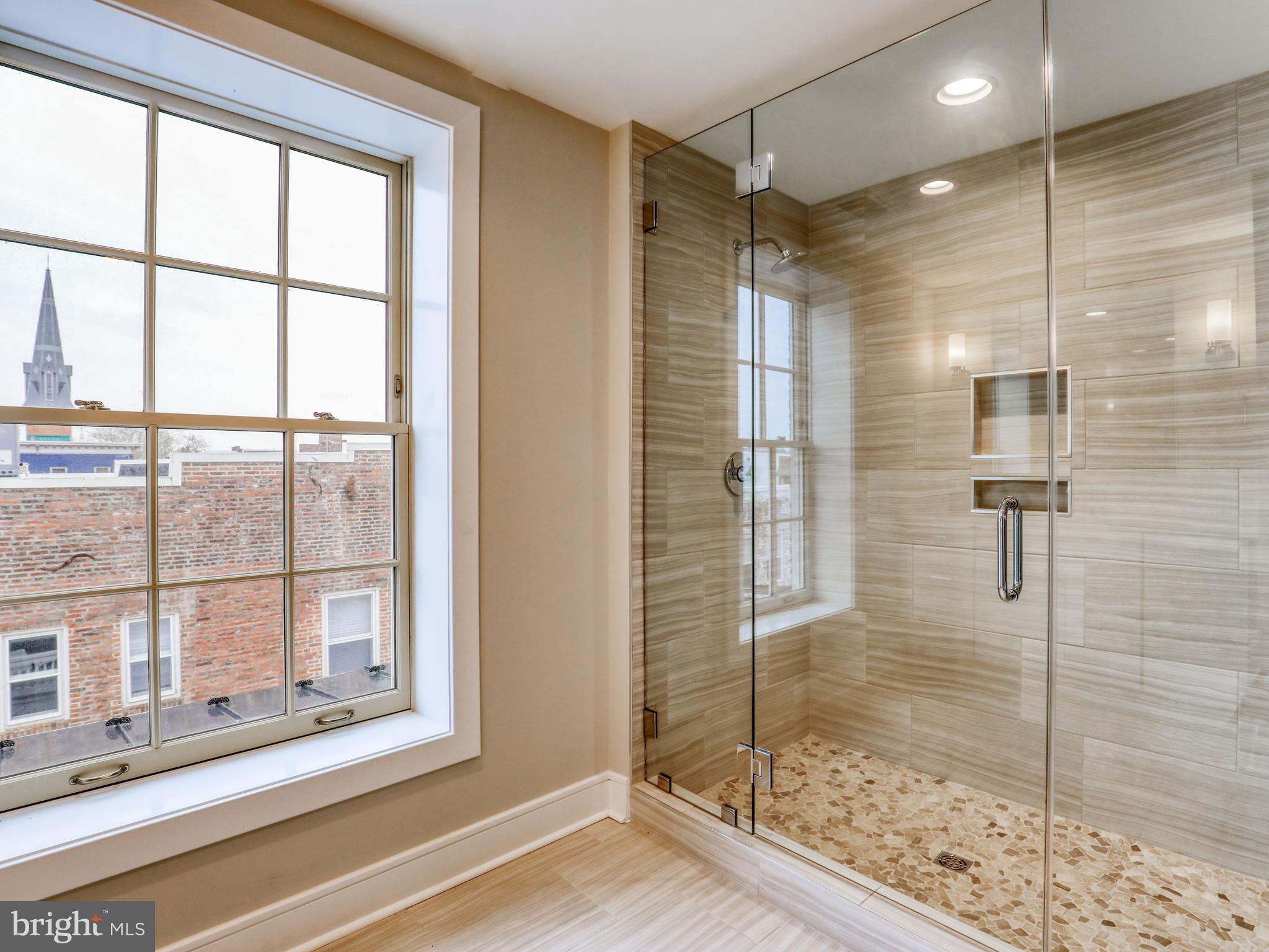 WINCHESTER CITY - Residential