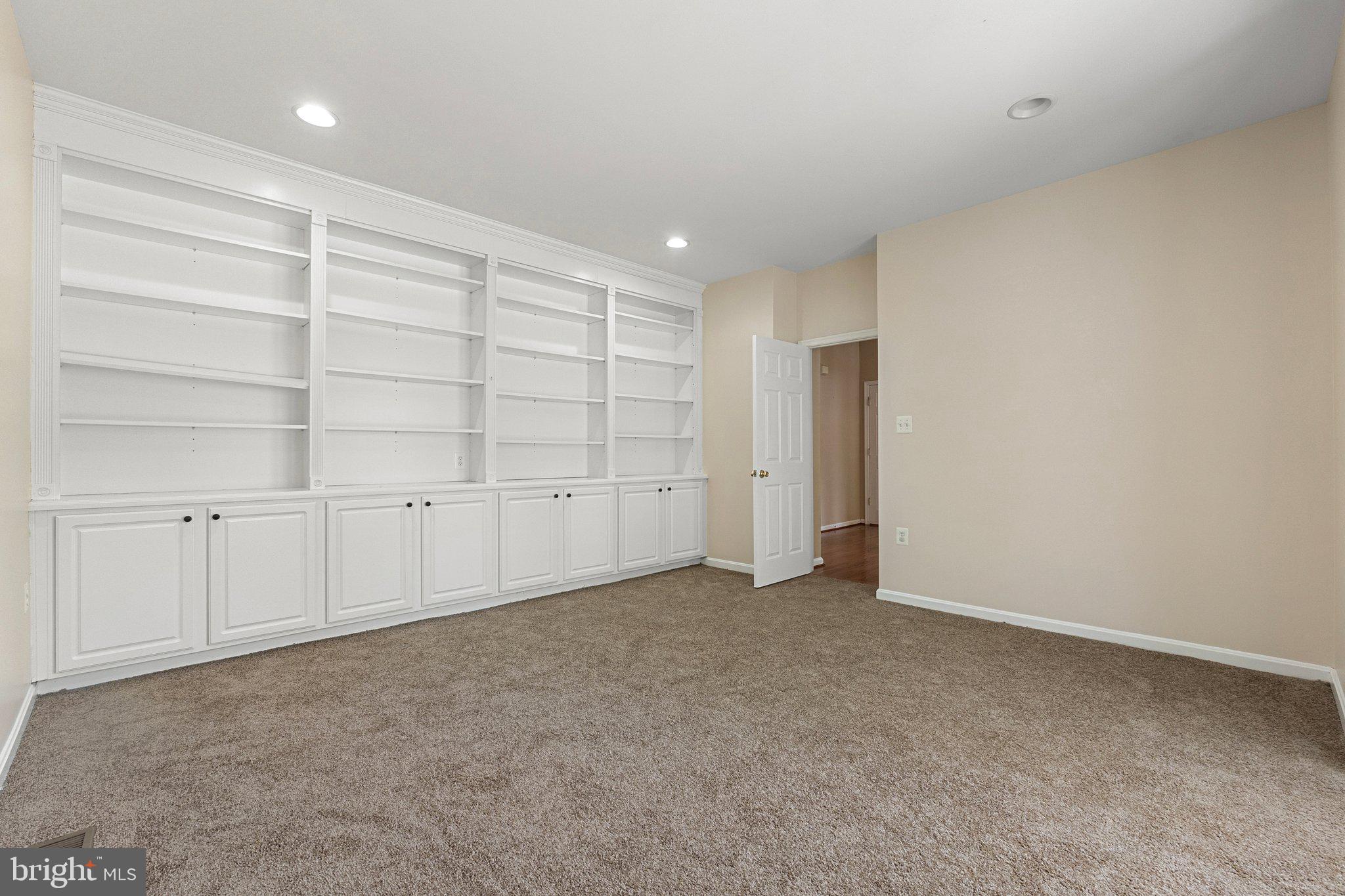 HUNTFIELD - Residential