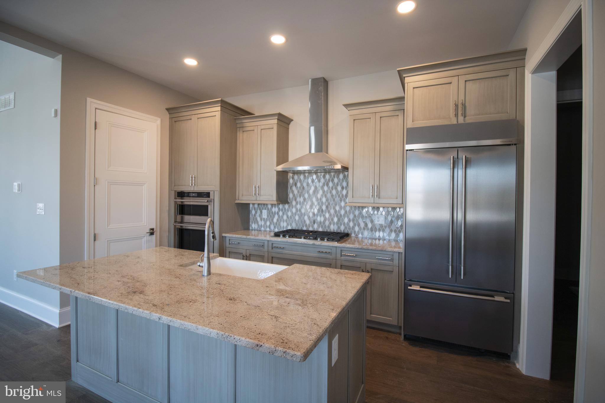 COLUMBIA PLACE - Residential