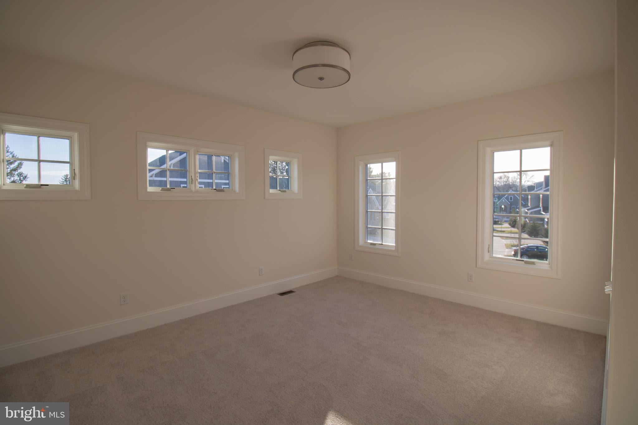 COLUMBIA PLACE - Residential