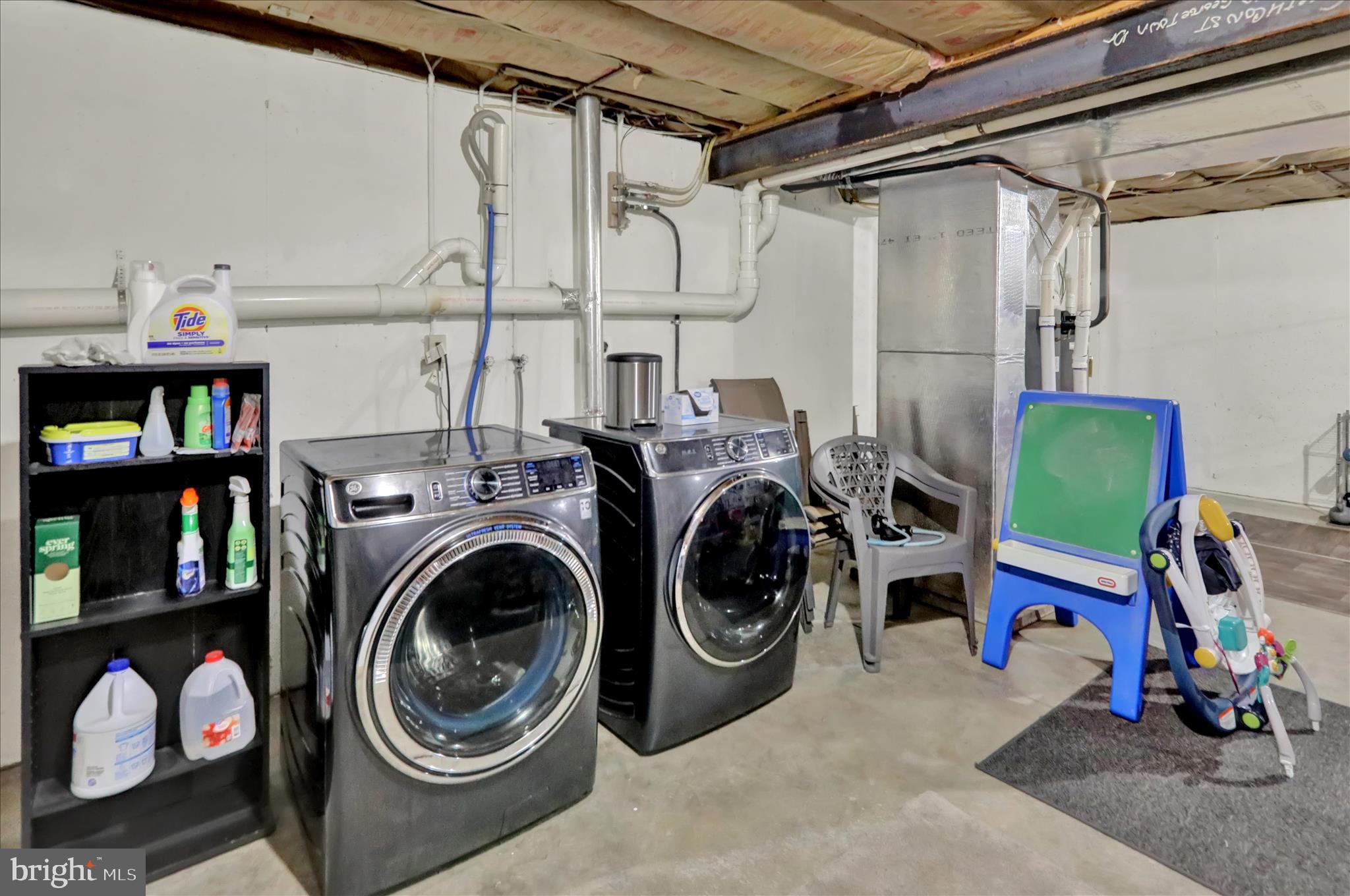 WHITFORD HILL - Residential