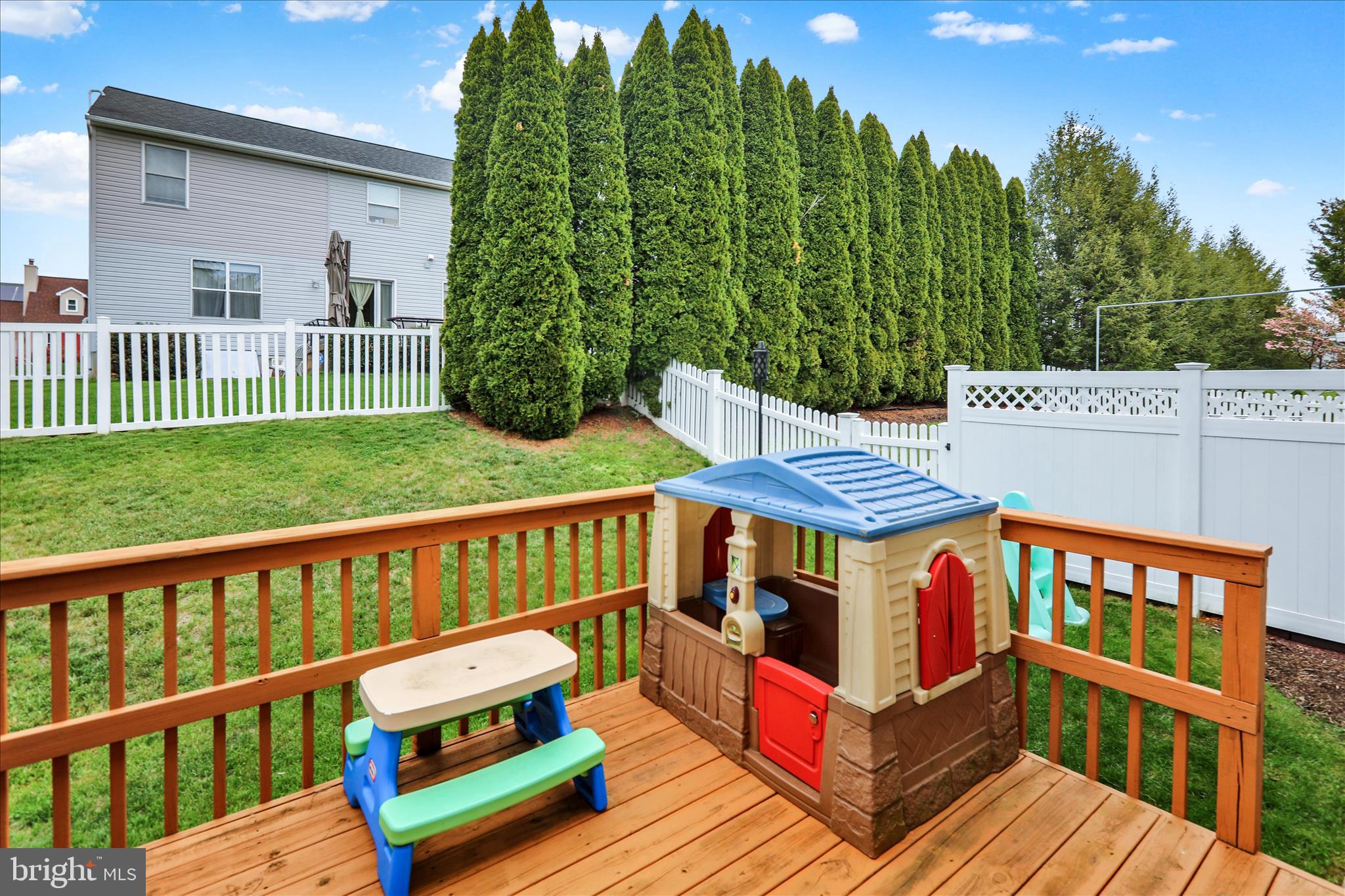 WHITFORD HILL - Residential