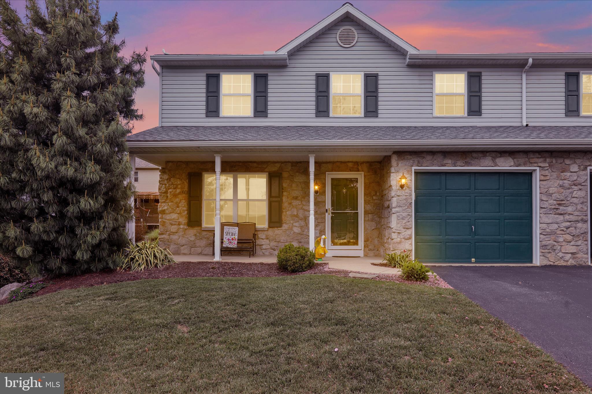 WHITFORD HILL - Residential