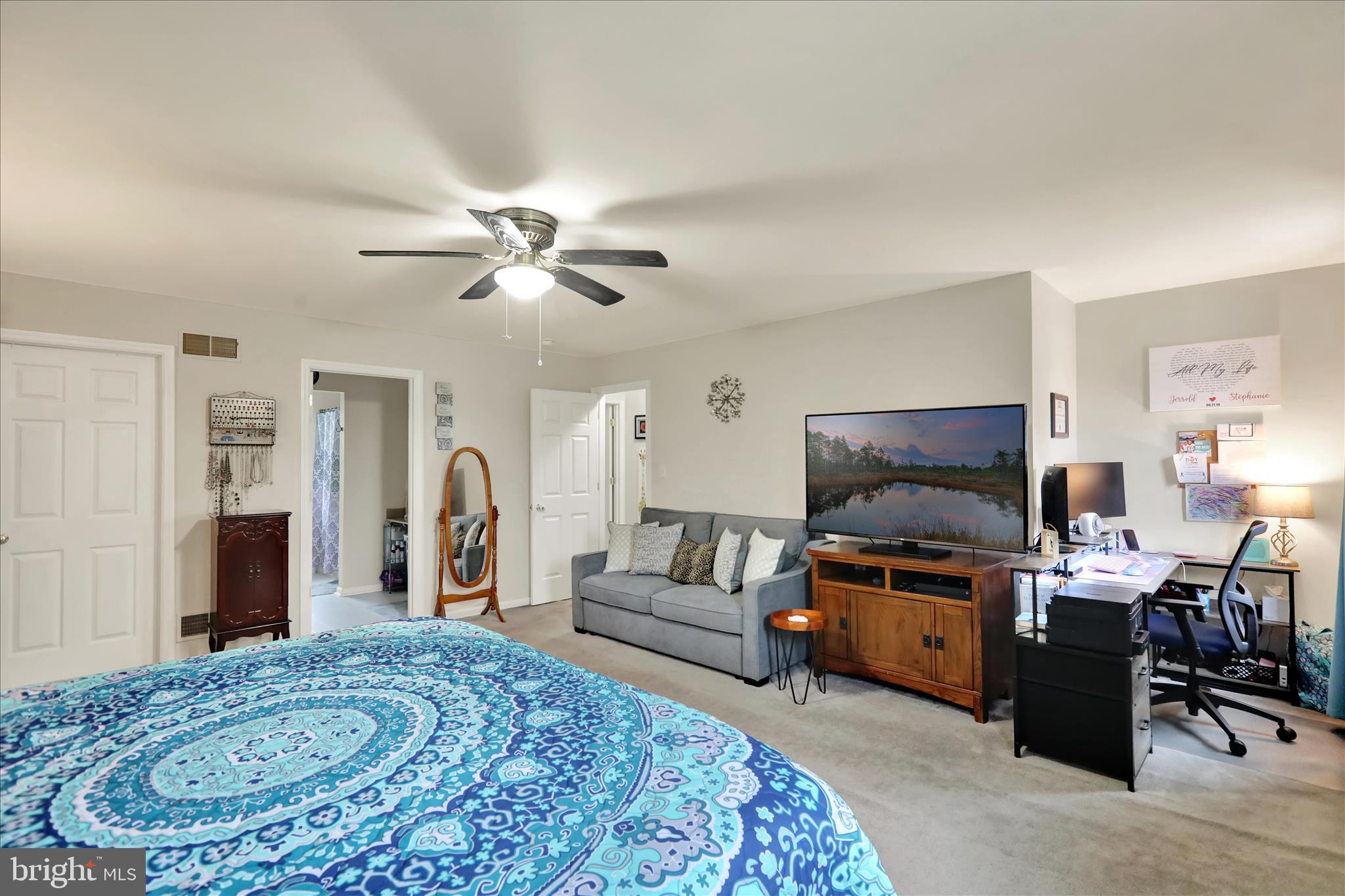 WHITFORD HILL - Residential