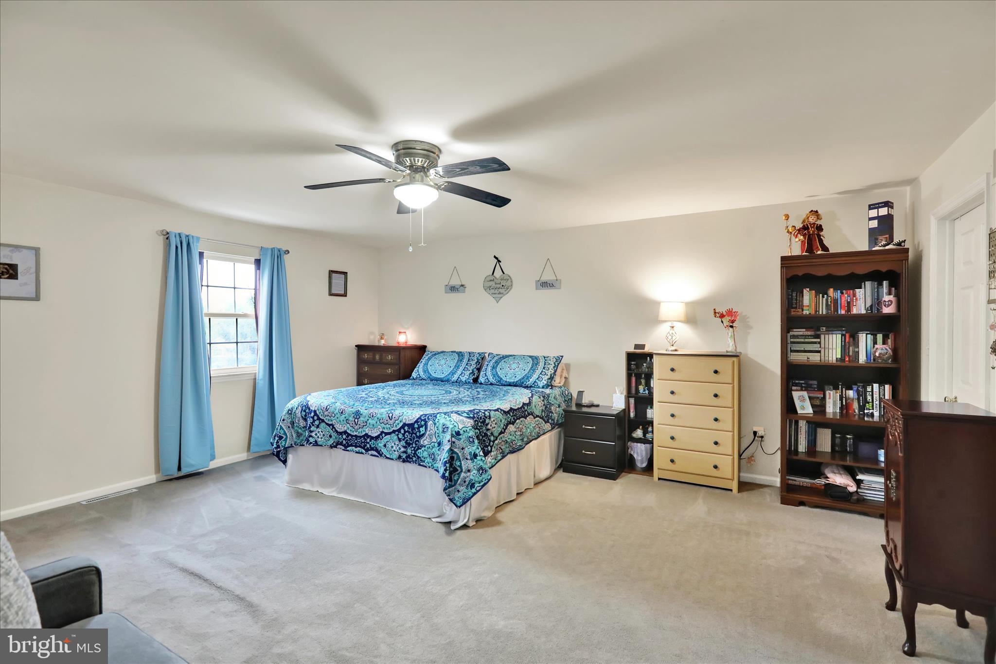 WHITFORD HILL - Residential