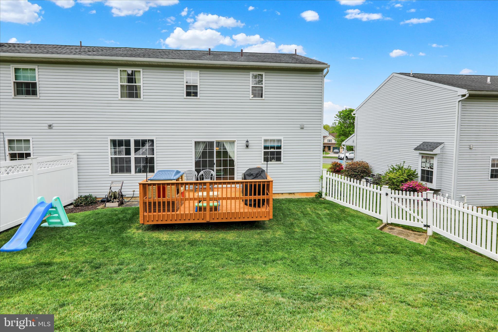 WHITFORD HILL - Residential