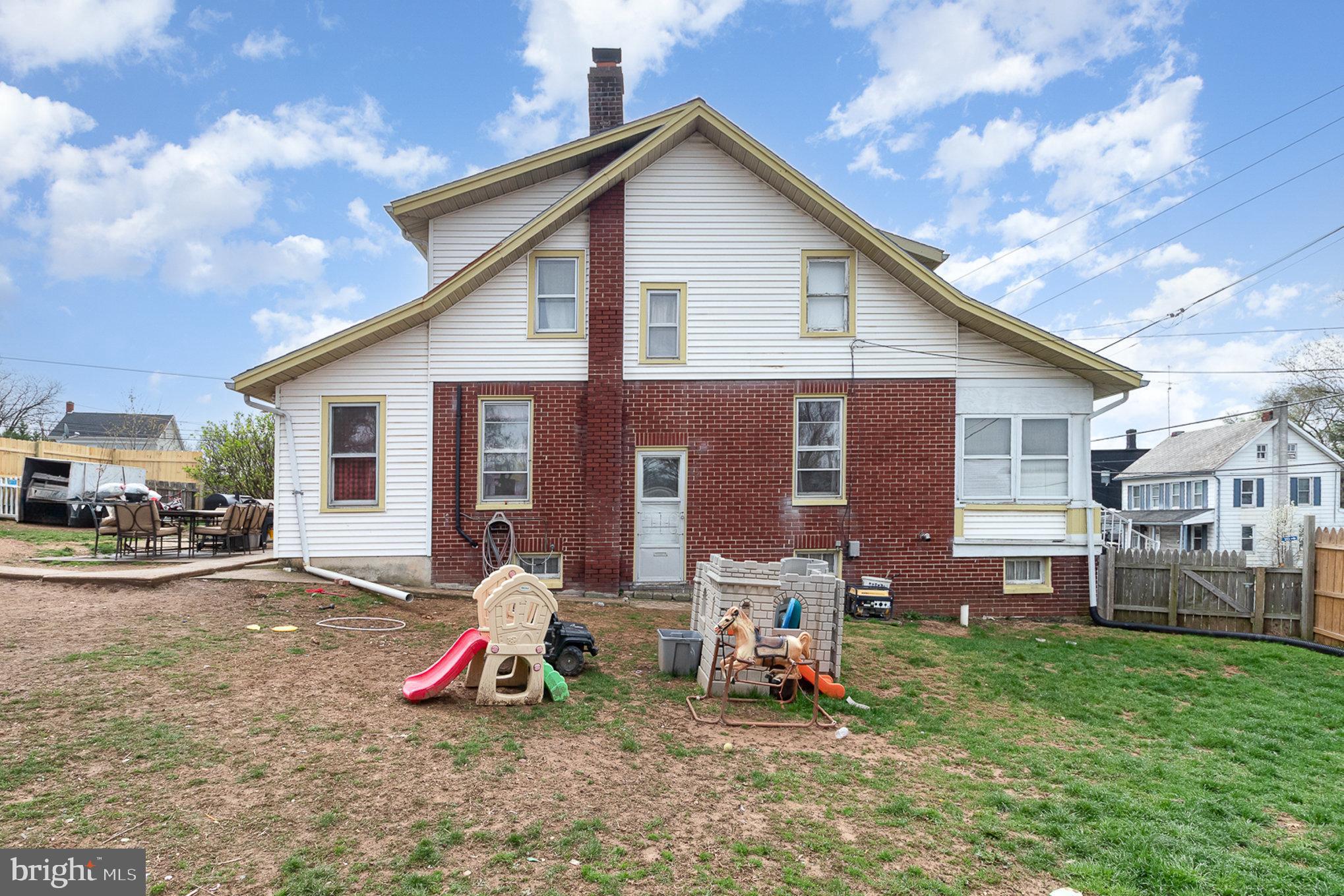 YORK NEW SALEM - Residential