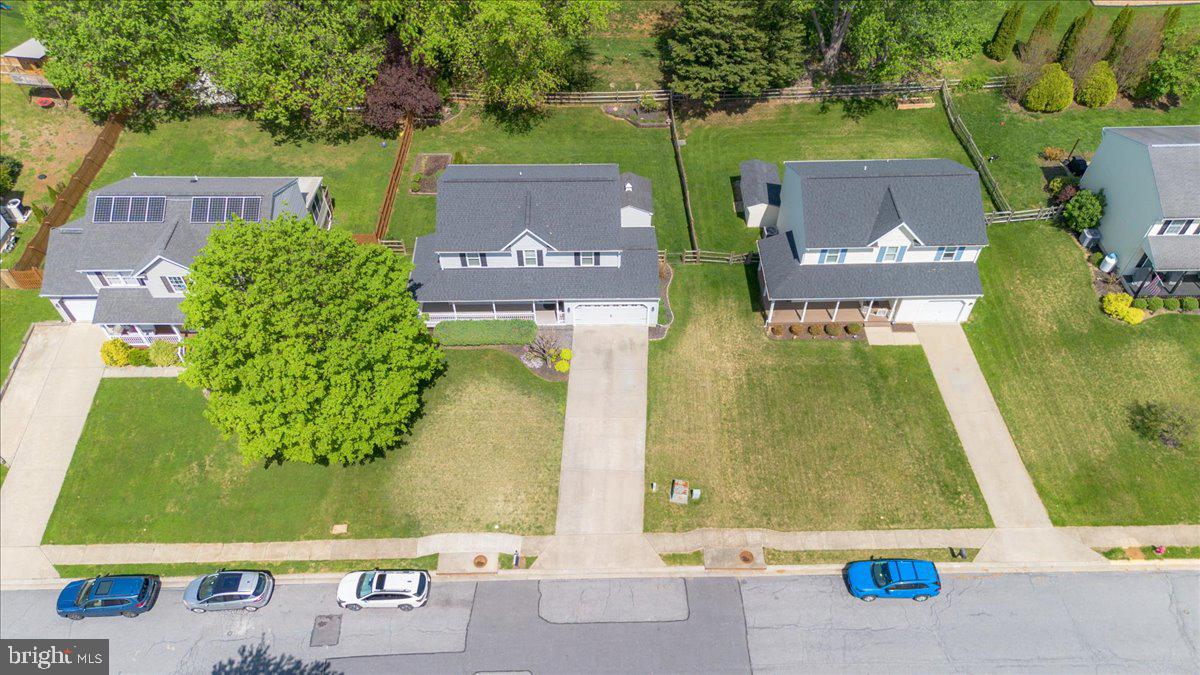 WALNUT POND - Residential