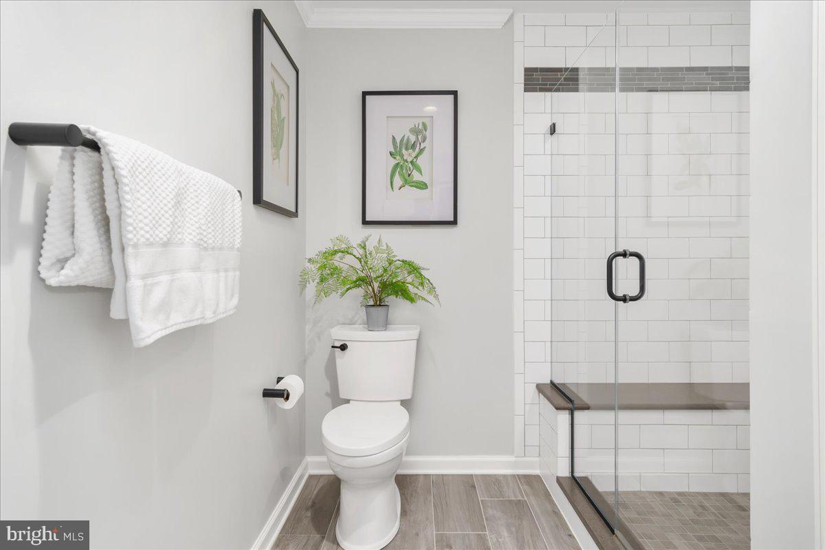 WALNUT POND - Residential