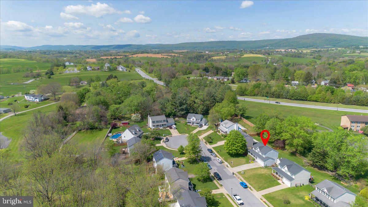 WALNUT POND - Residential