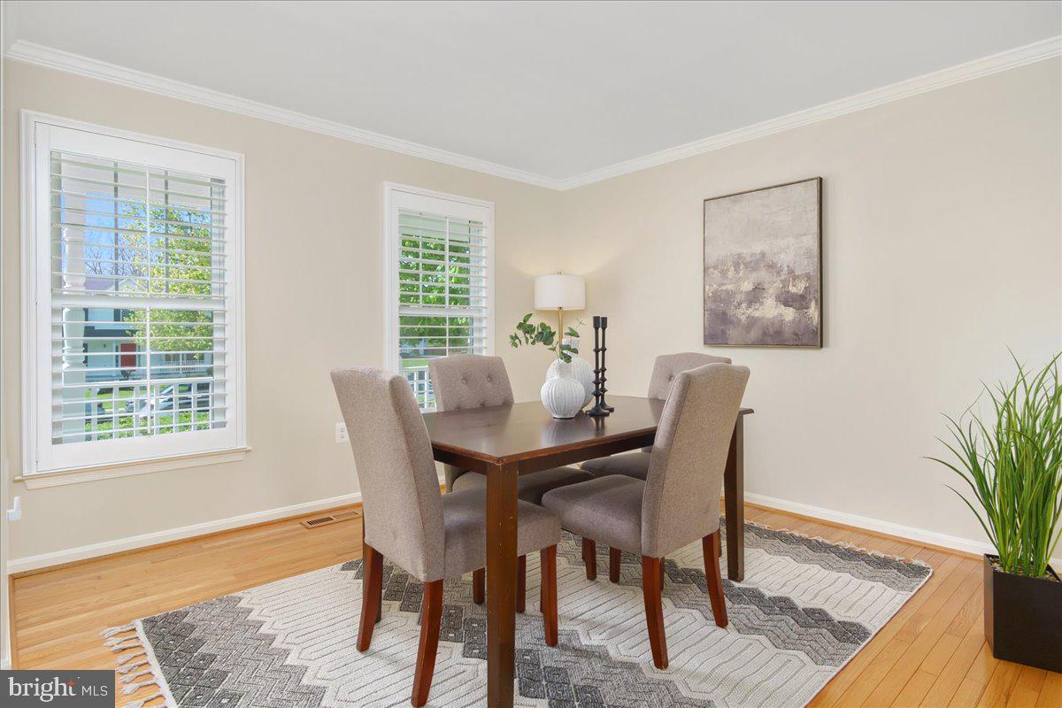 WALNUT POND - Residential