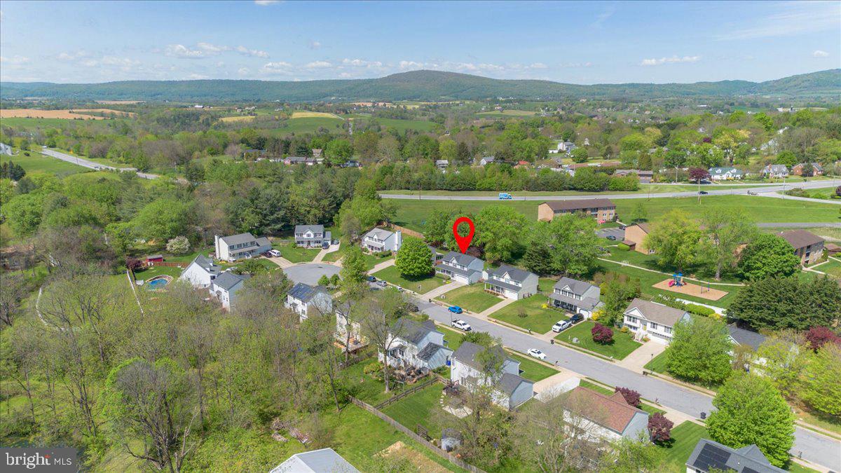 WALNUT POND - Residential