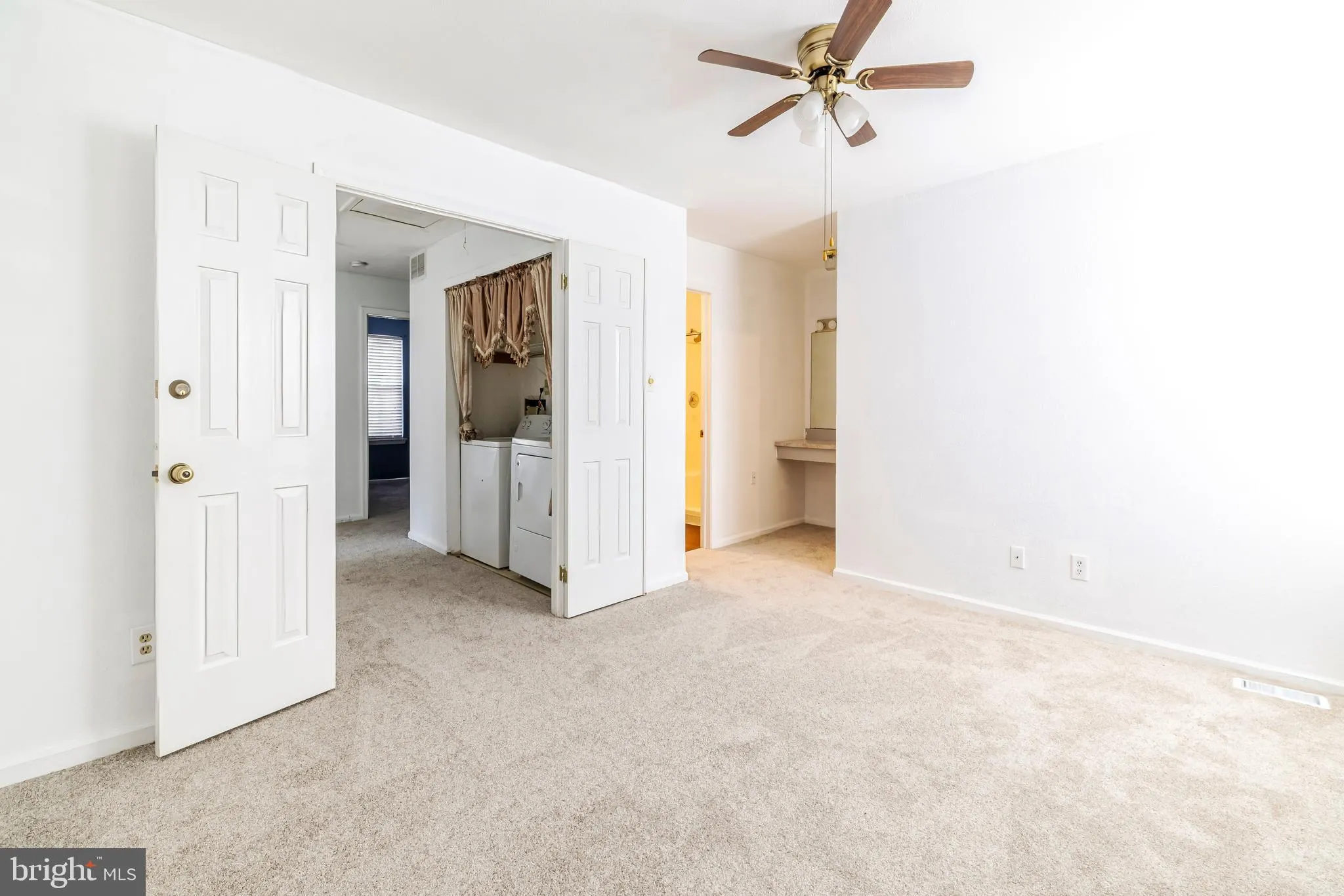 Mantua, New Jersey 08051, United States, 3 Bedrooms Bedrooms, ,3 BathroomsBathrooms,Residential,Pending,28345