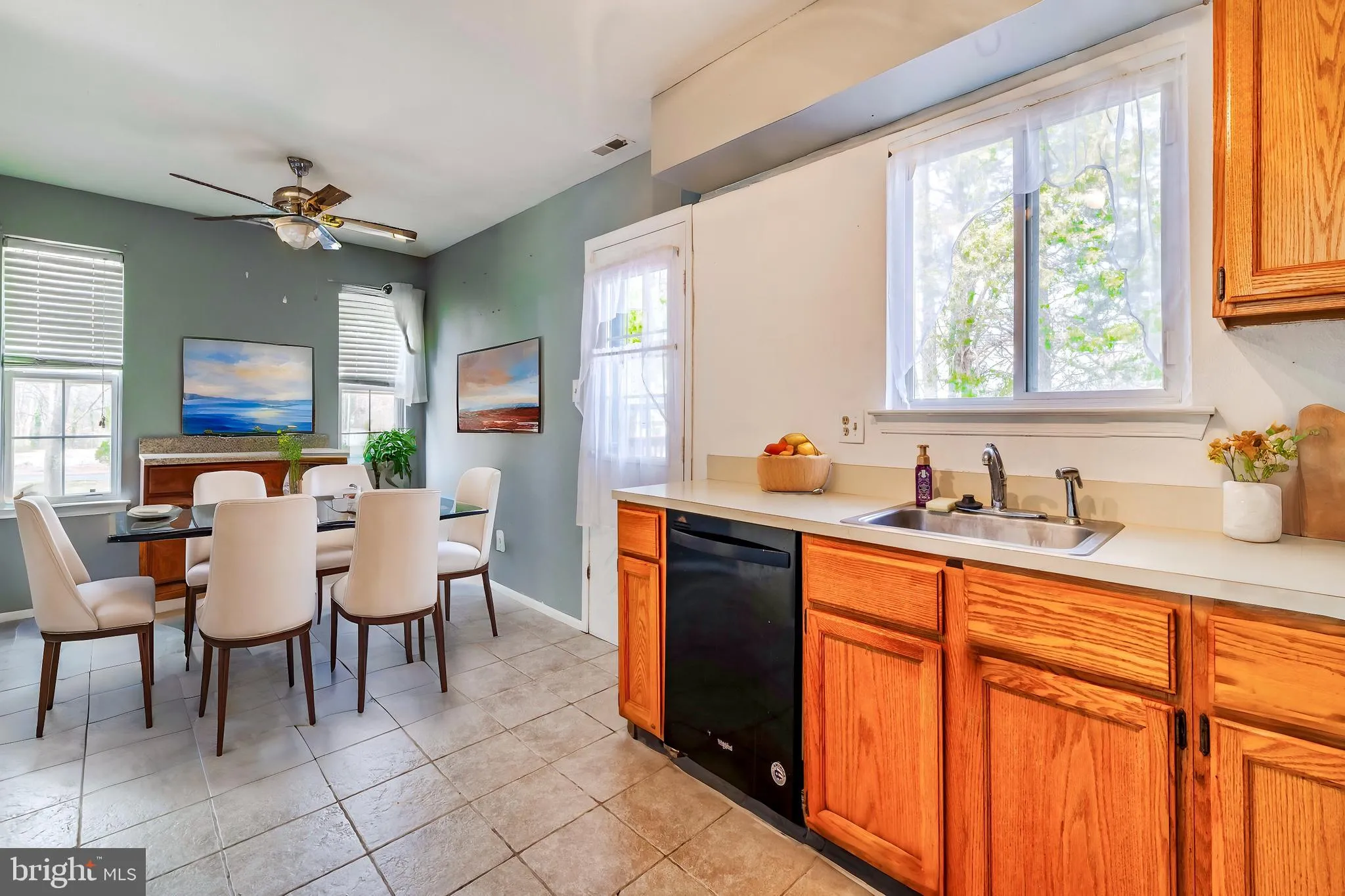 Mantua, New Jersey 08051, United States, 3 Bedrooms Bedrooms, ,3 BathroomsBathrooms,Residential,Pending,28345