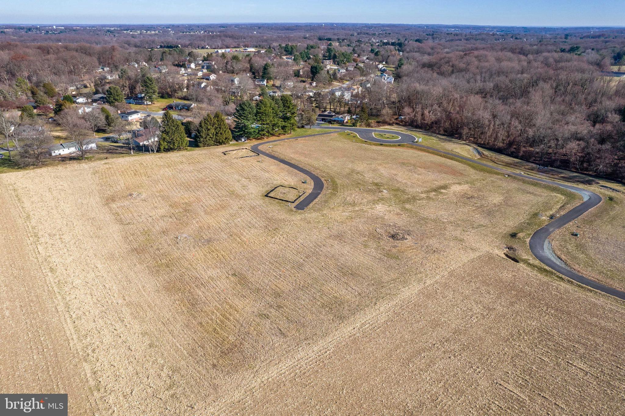 ALISON'S RIDGE - Land