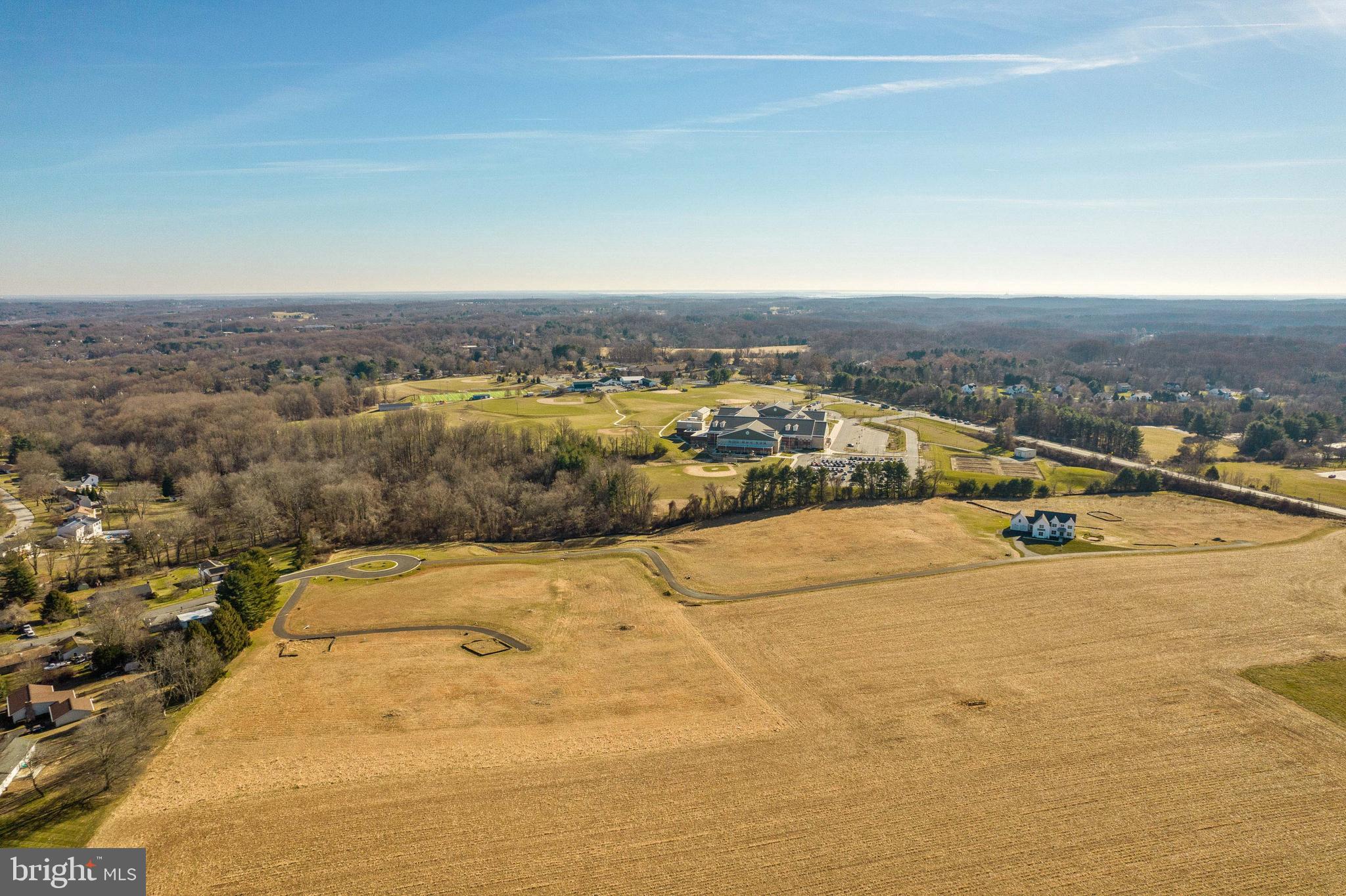 ALISON'S RIDGE - Land