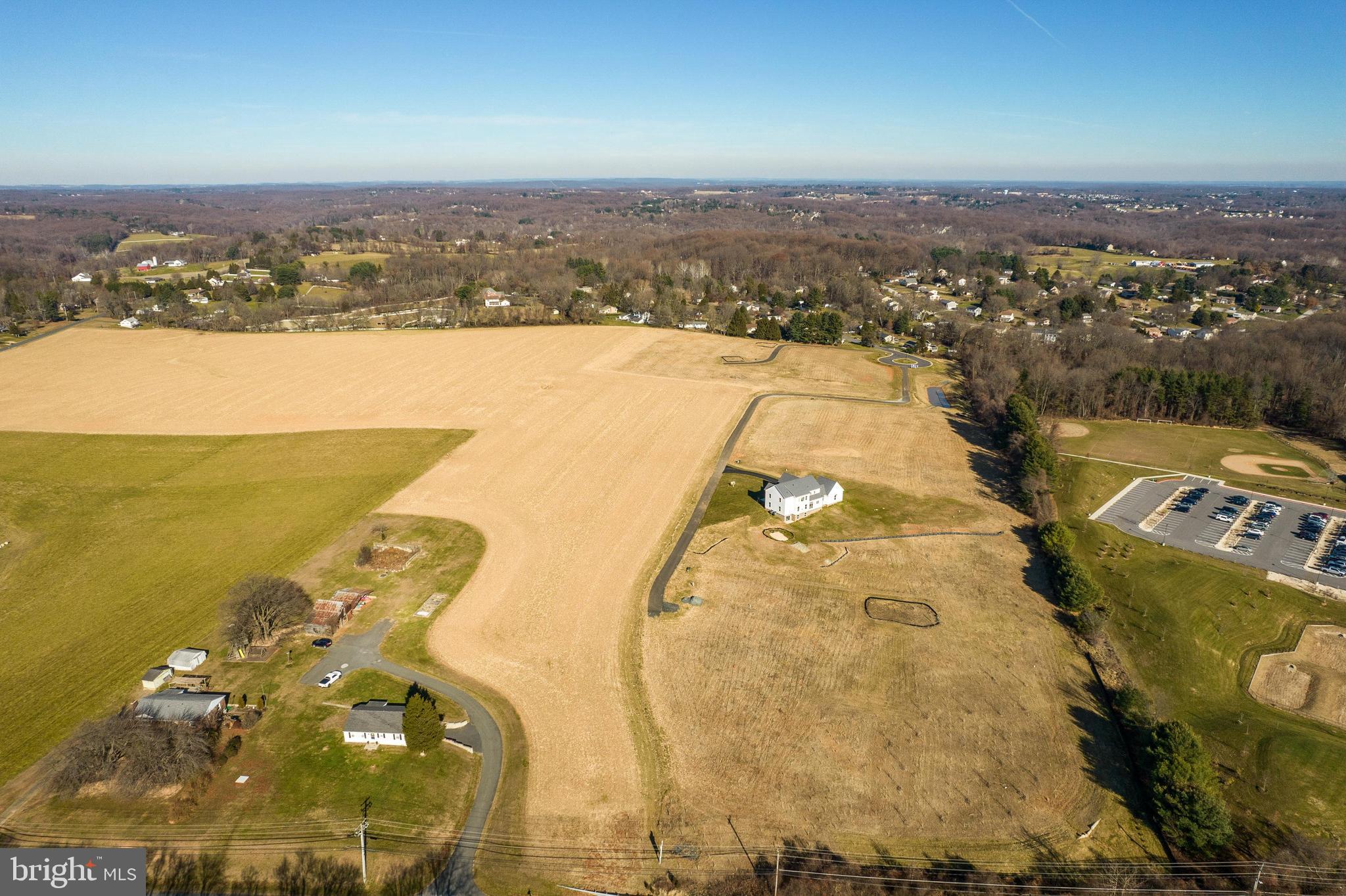 ALISON'S RIDGE - Land