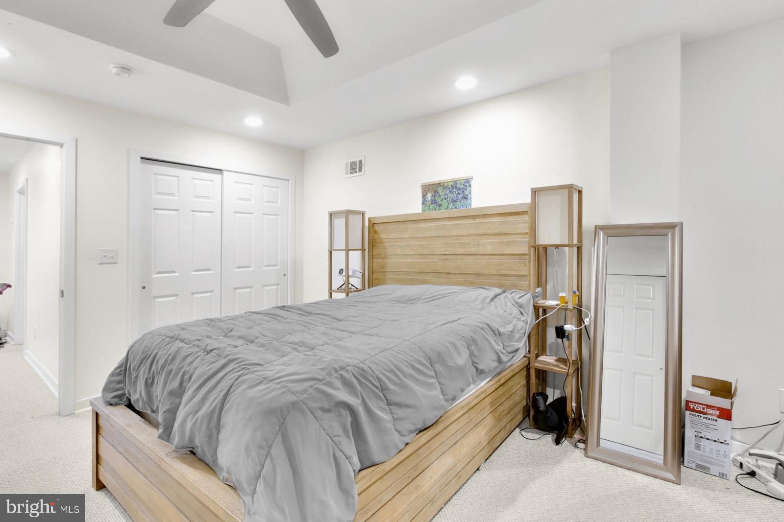 POINT BREEZE - Residential Lease