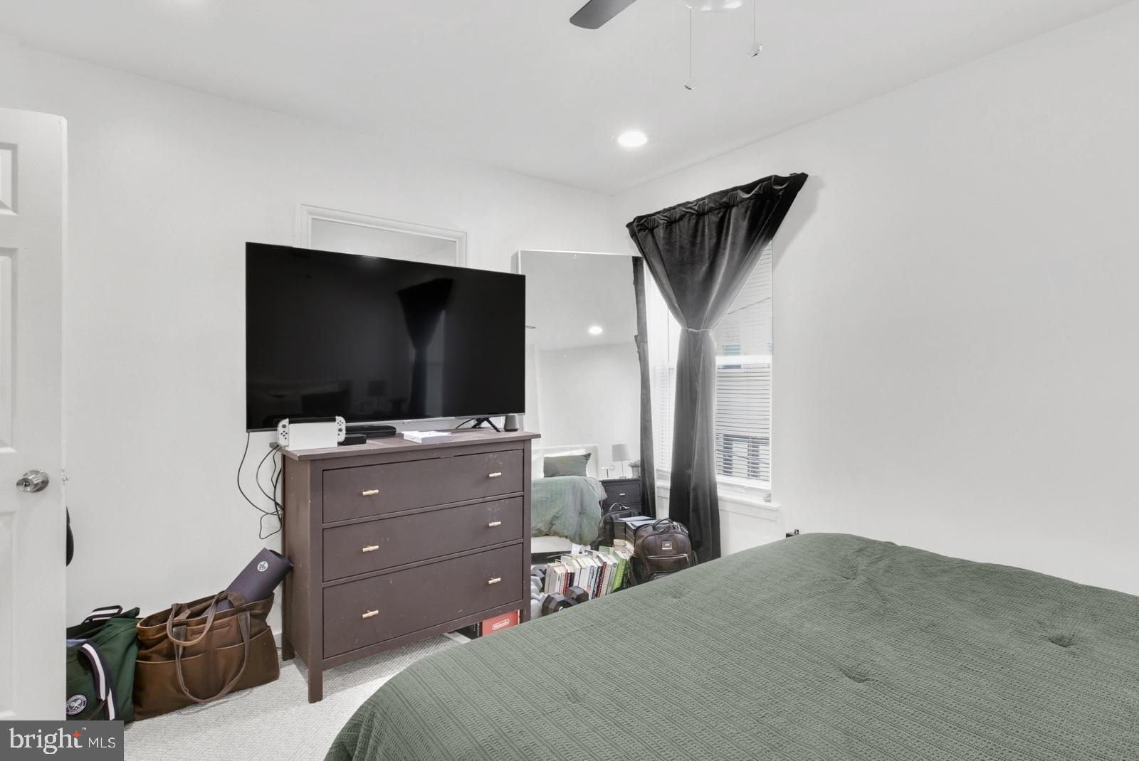 POINT BREEZE - Residential Lease