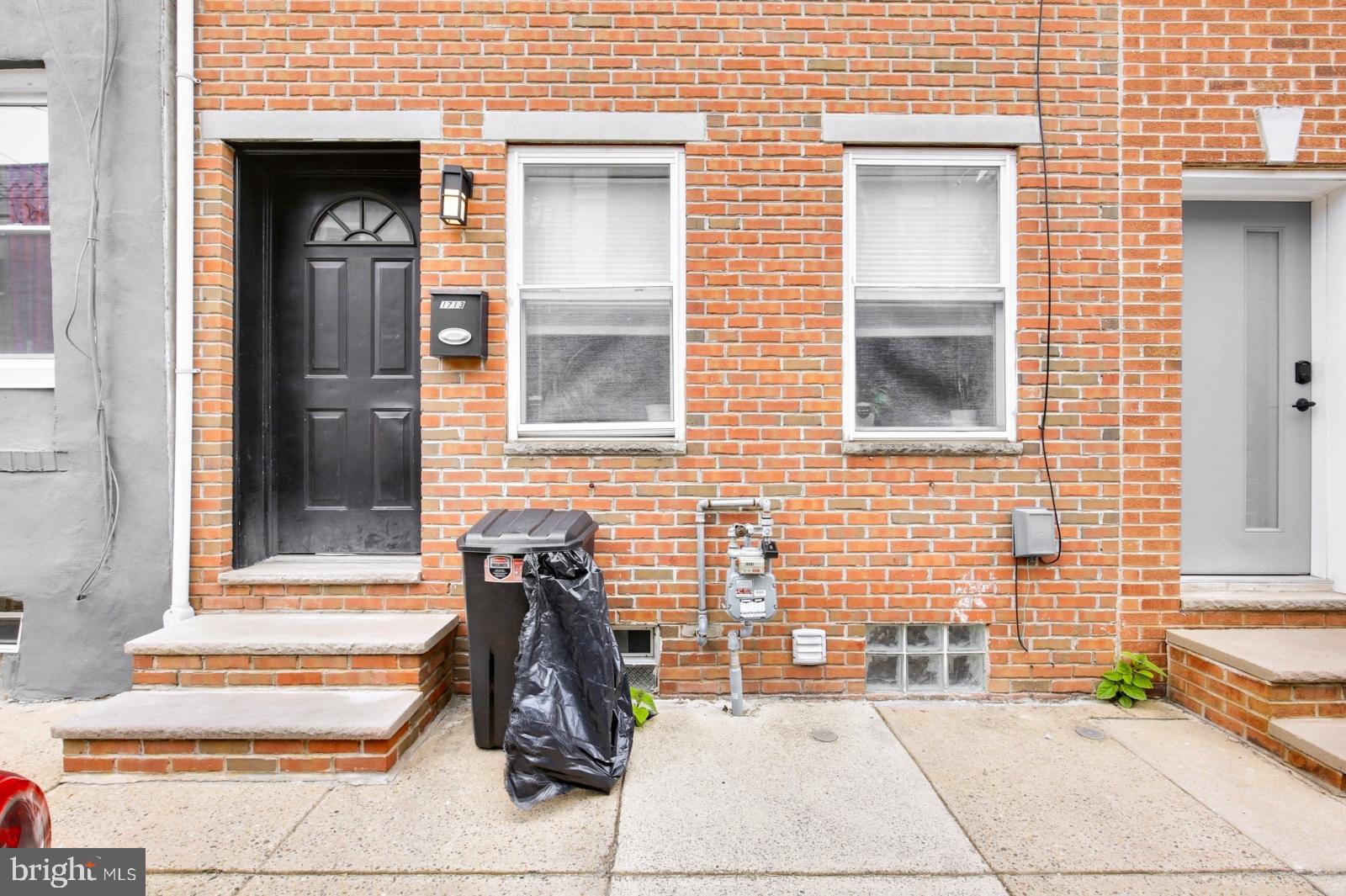 POINT BREEZE - Residential Lease