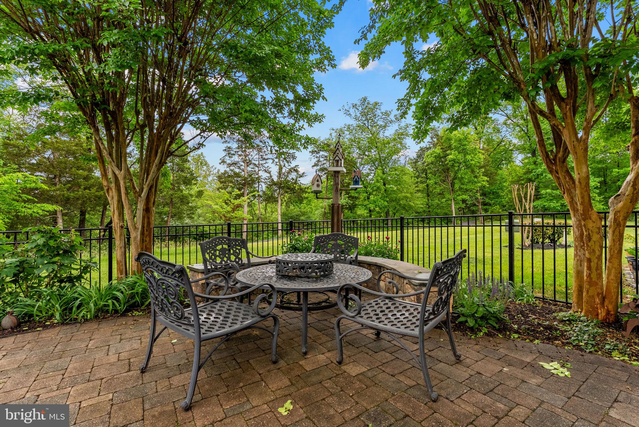 LOUDOUN VALLEY ESTATES 2 - Residential