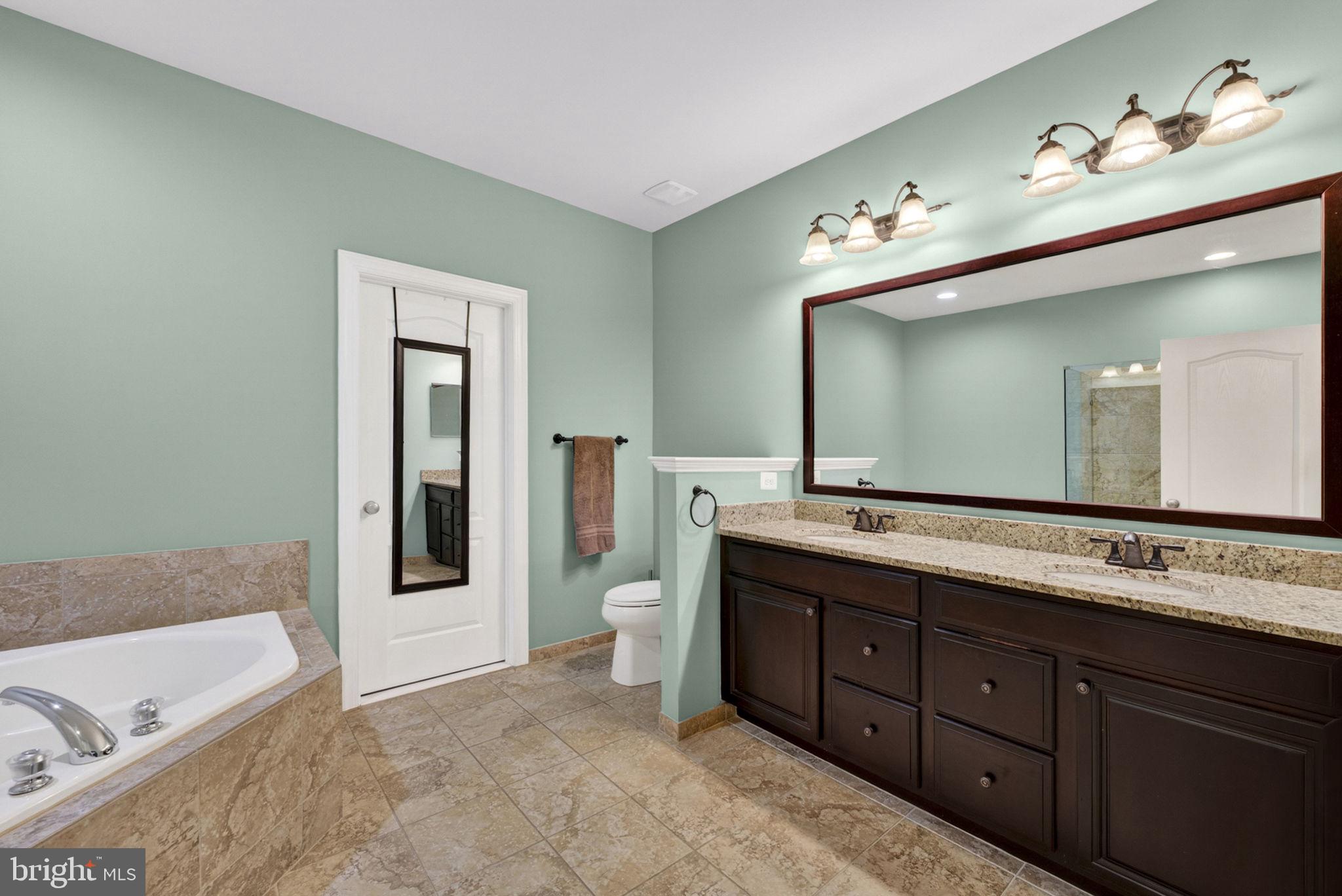 LOUDOUN VALLEY ESTATES 2 - Residential