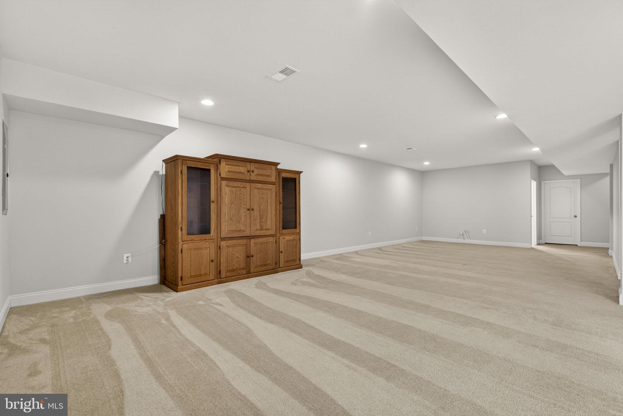 LOUDOUN VALLEY ESTATES 2 - Residential