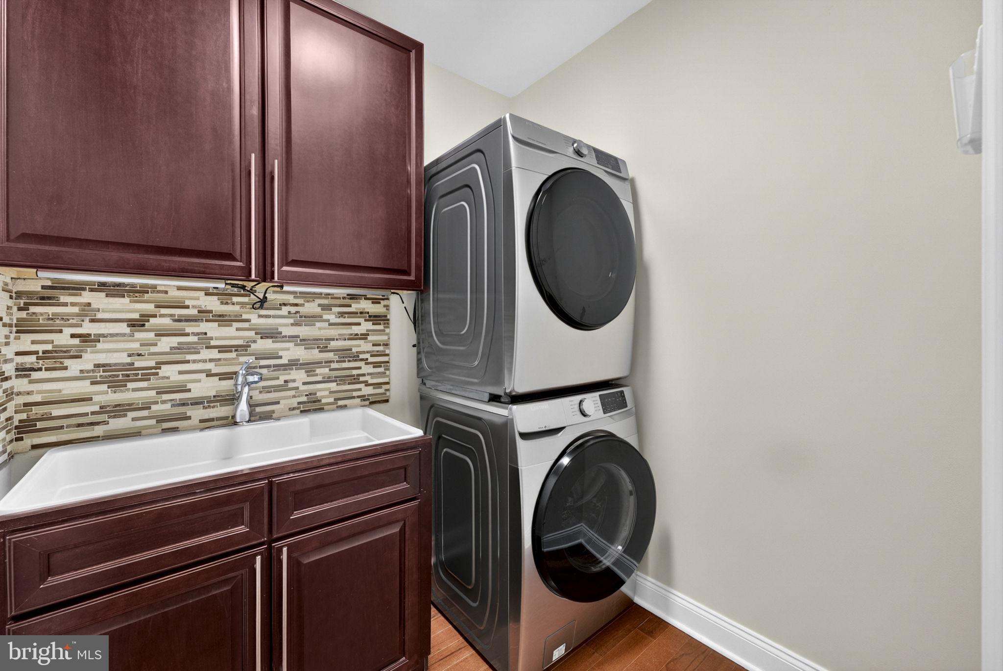LOUDOUN VALLEY ESTATES 2 - Residential