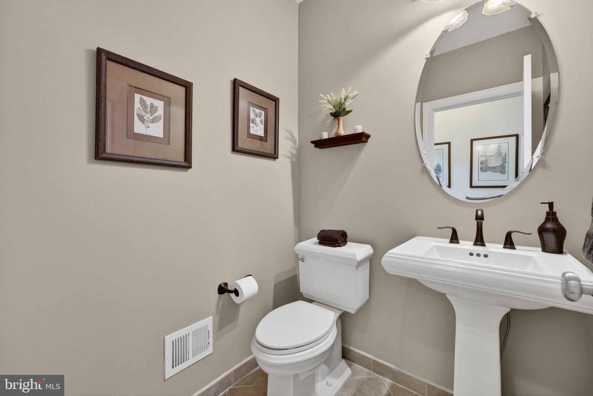 LOUDOUN VALLEY ESTATES 2 - Residential