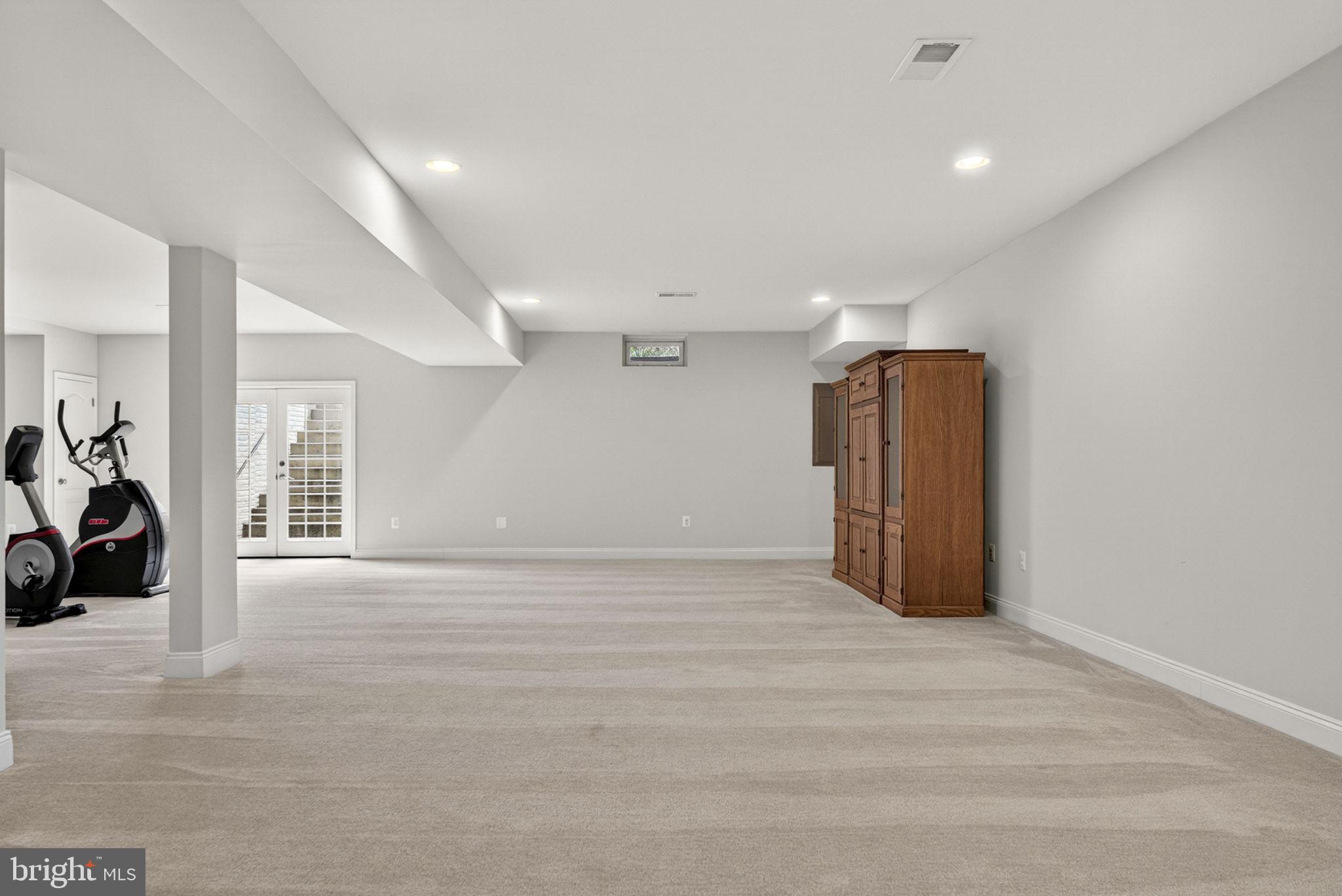 LOUDOUN VALLEY ESTATES 2 - Residential