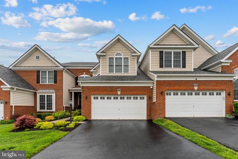 23012 WEYBRIDGE SQUARE BRAMBLETON VA 20148