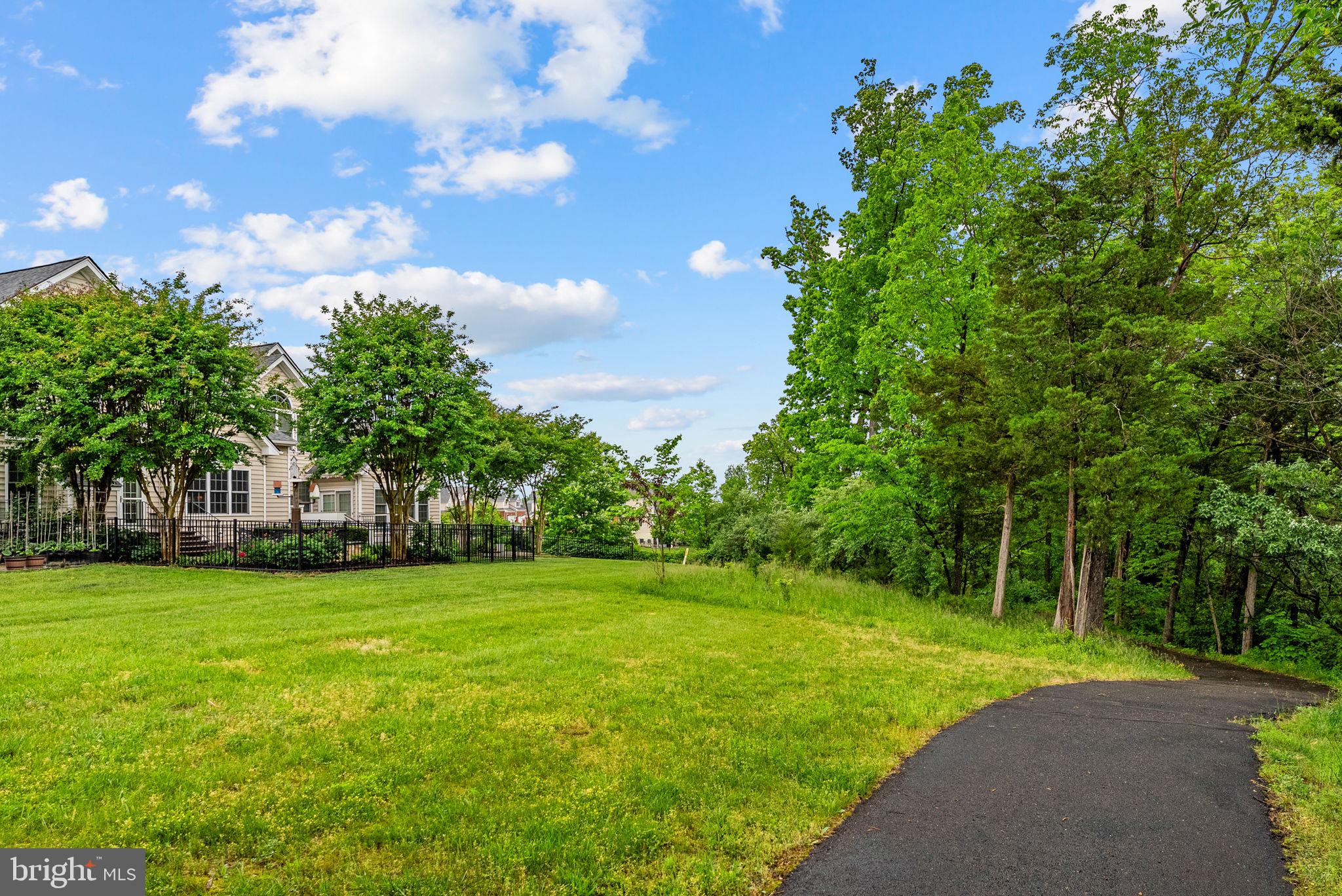 LOUDOUN VALLEY ESTATES 2 - Residential