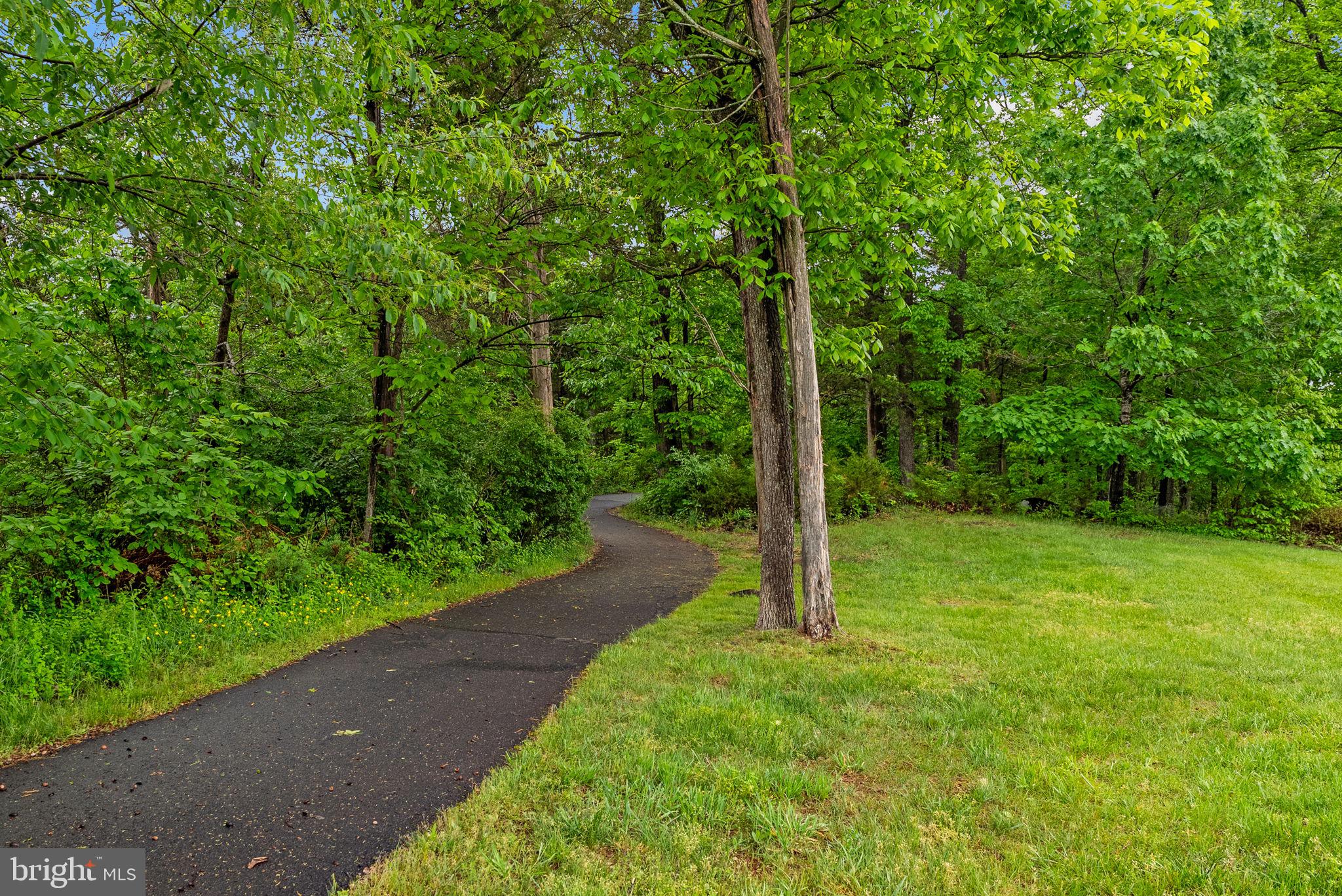 LOUDOUN VALLEY ESTATES 2 - Residential