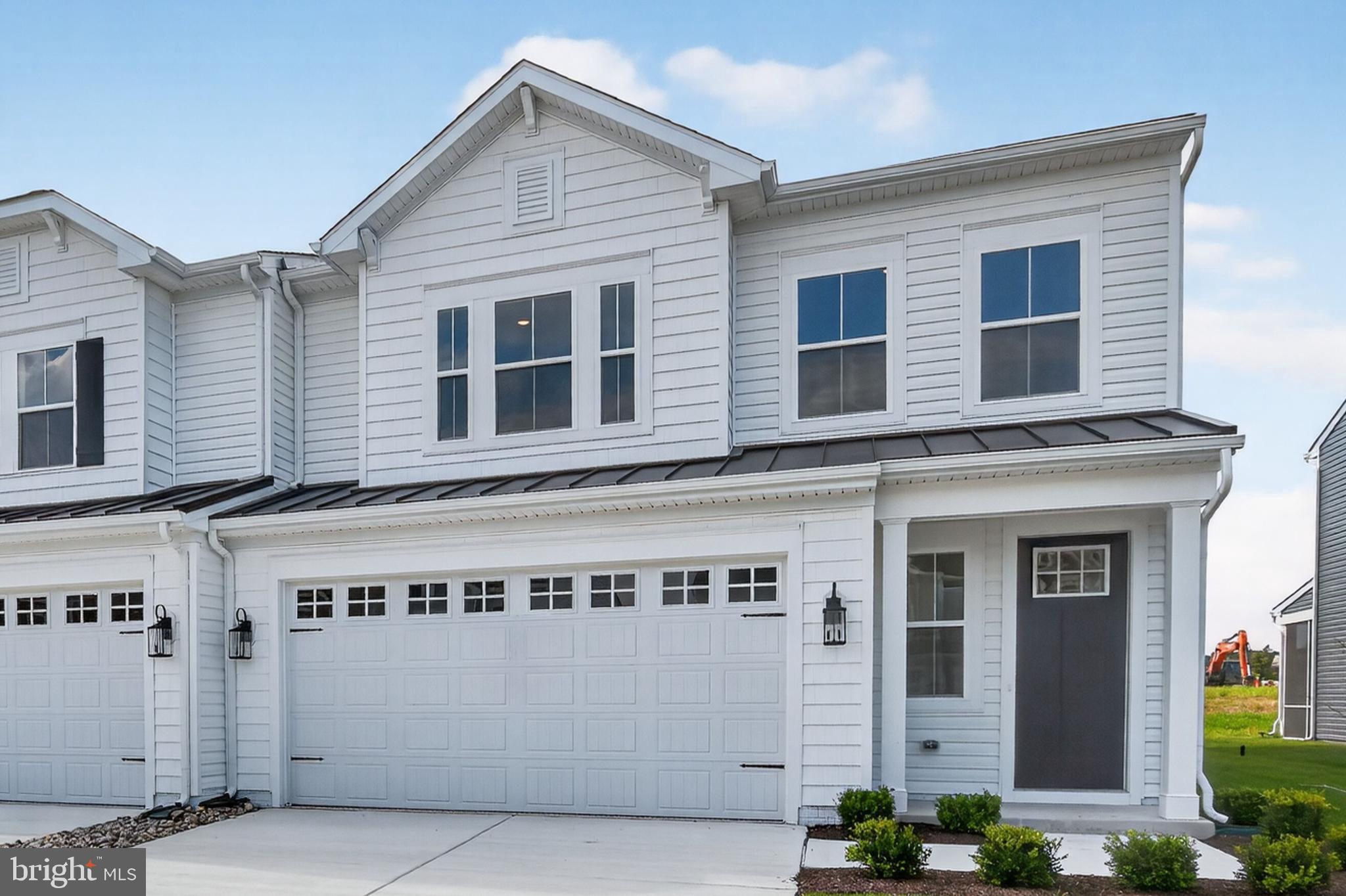 BAY KNOLLS - Residential