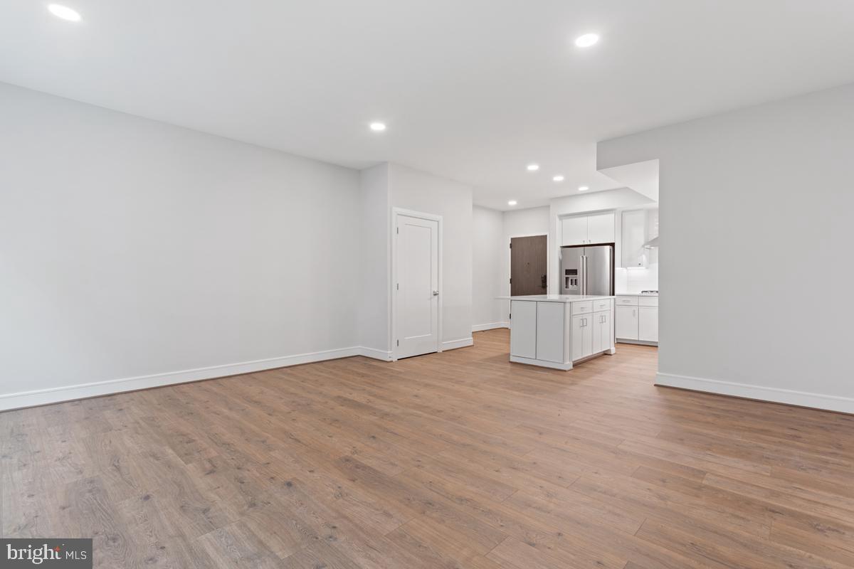 OLD TOWN NORTH - Residential