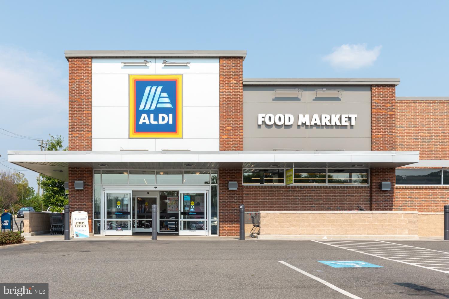 OLD TOWN NORTH - Residential