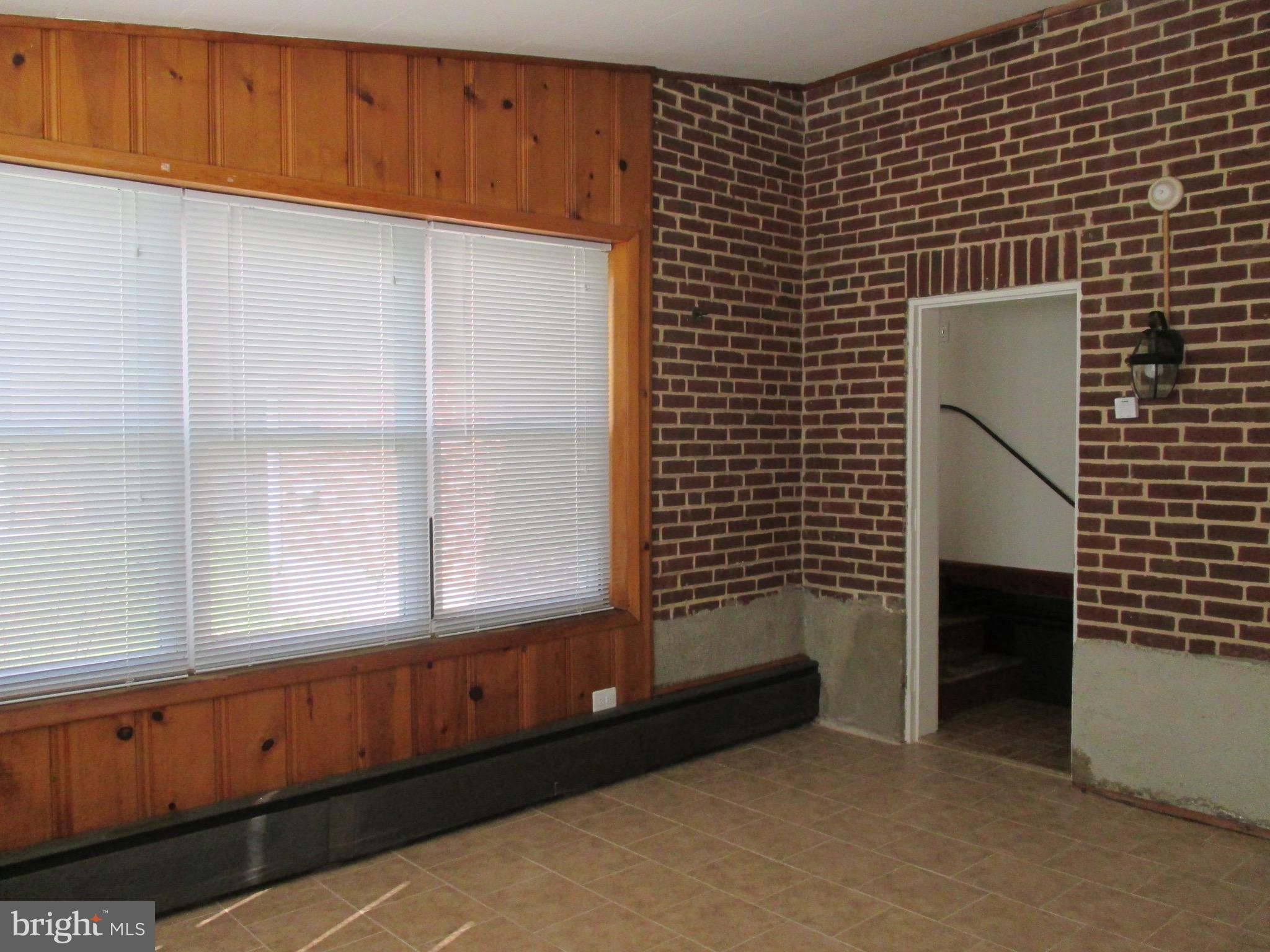 KENSINGTON - Residential