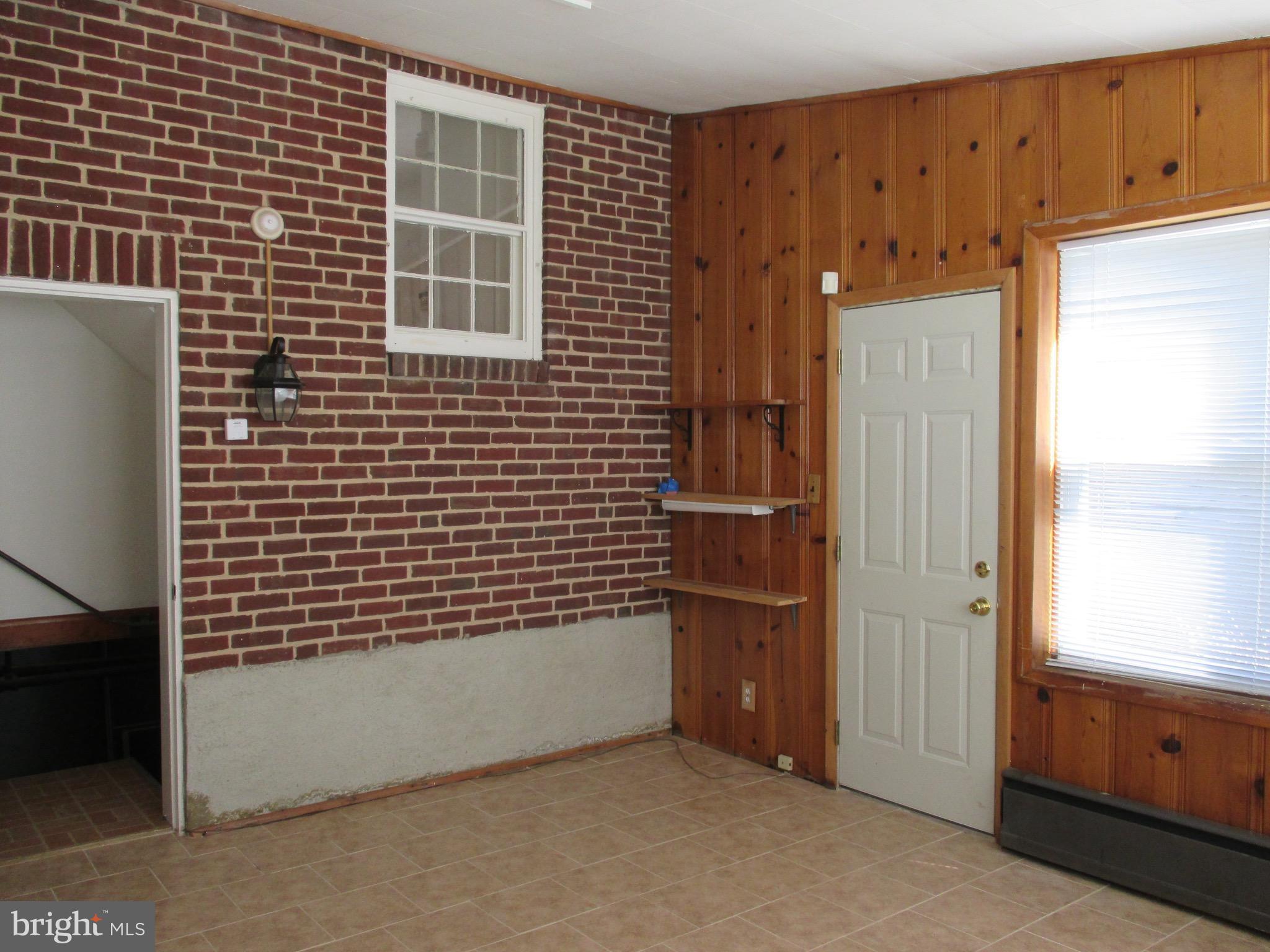 KENSINGTON - Residential