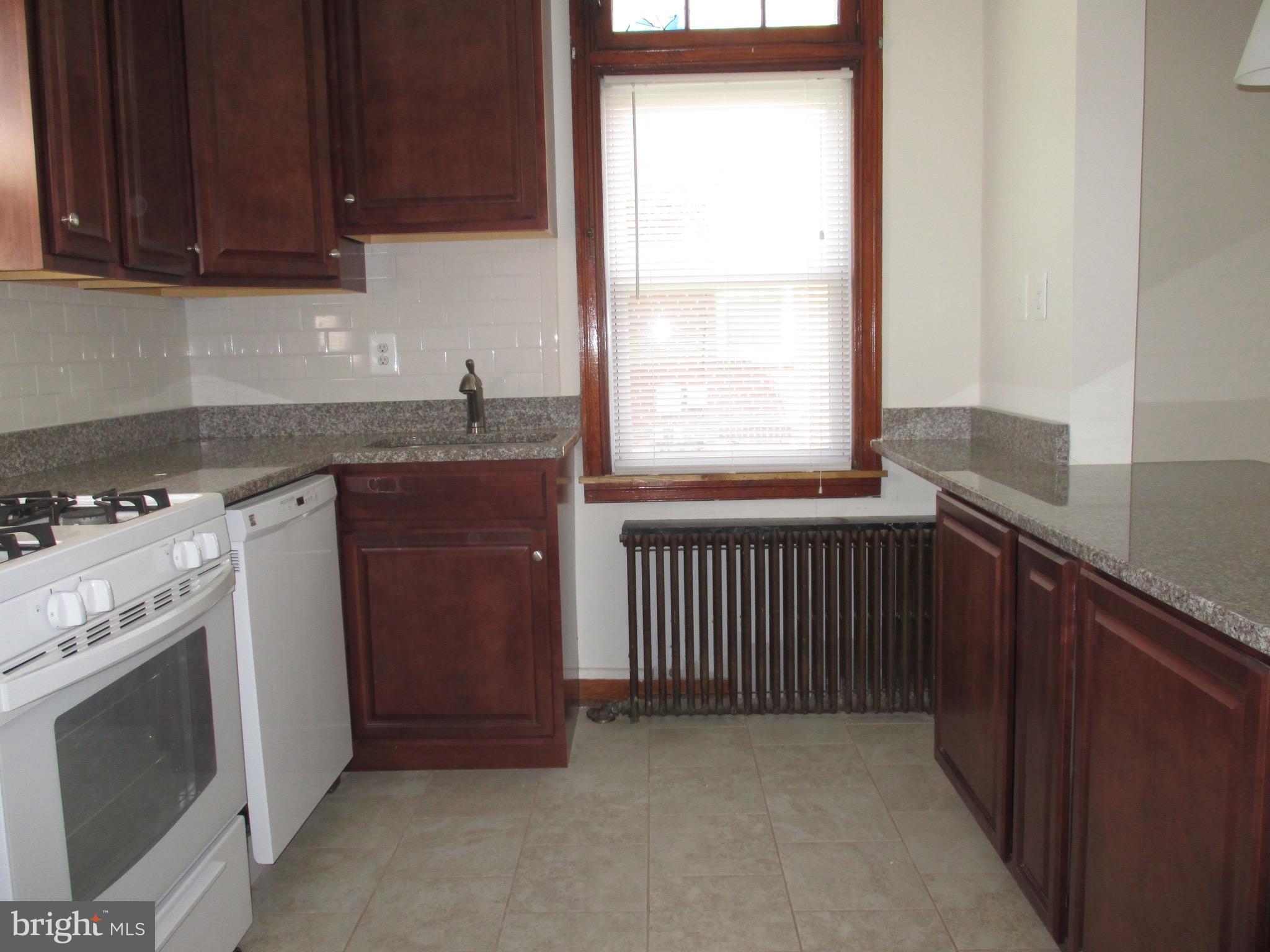 KENSINGTON - Residential