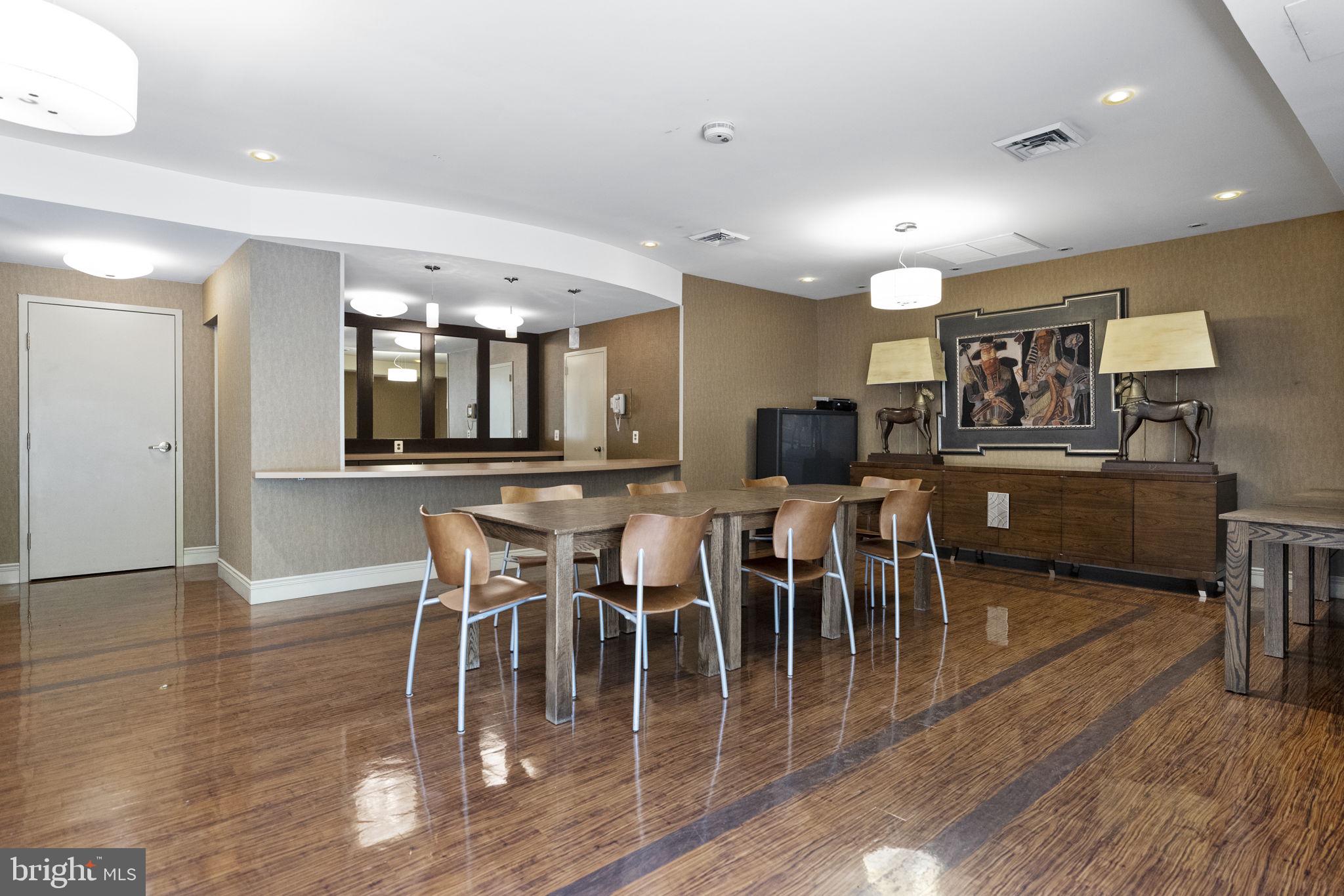 FRIENDSHIP HEIGHTS - Residential