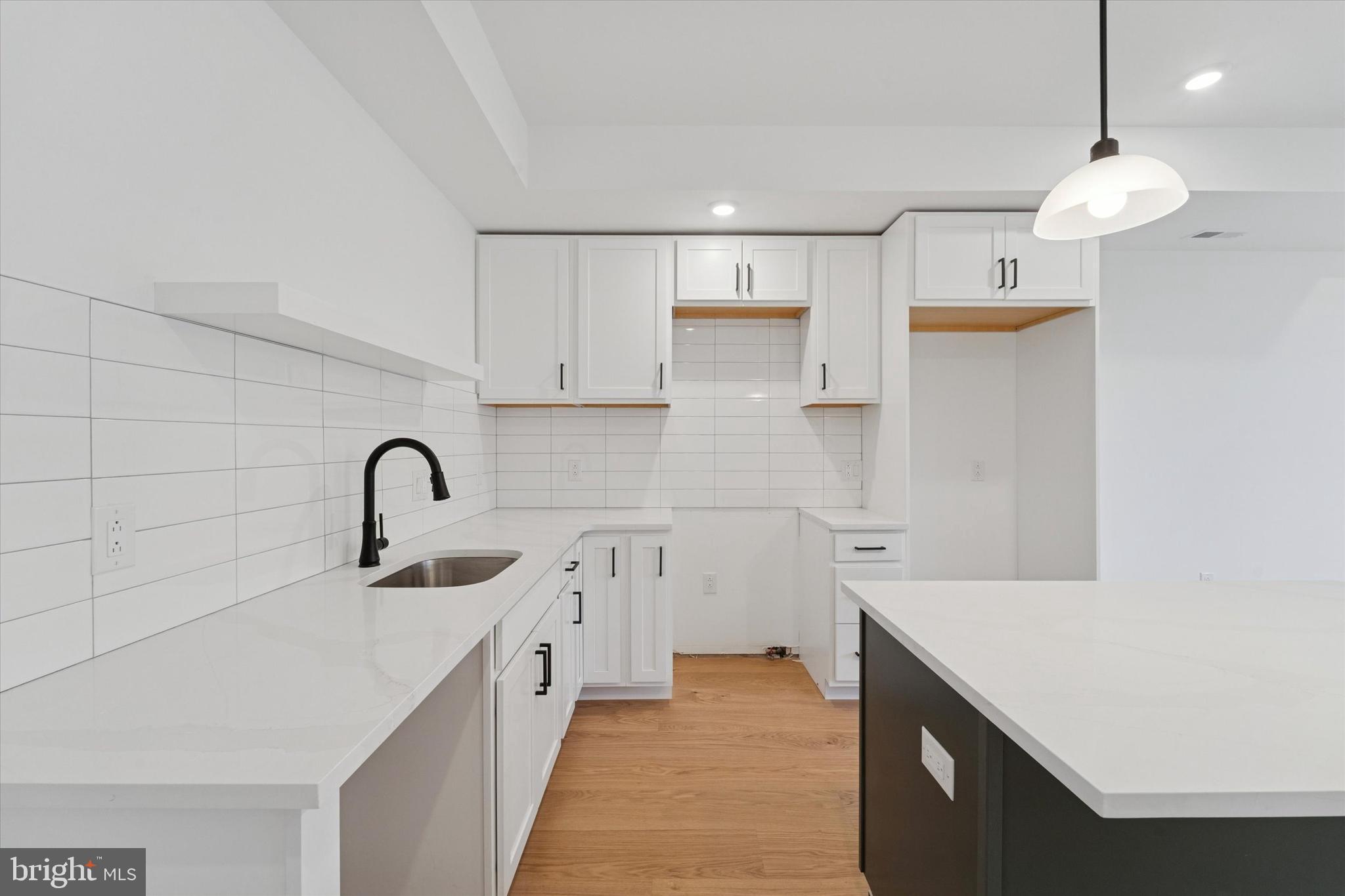 PORT RICHMOND - Residential